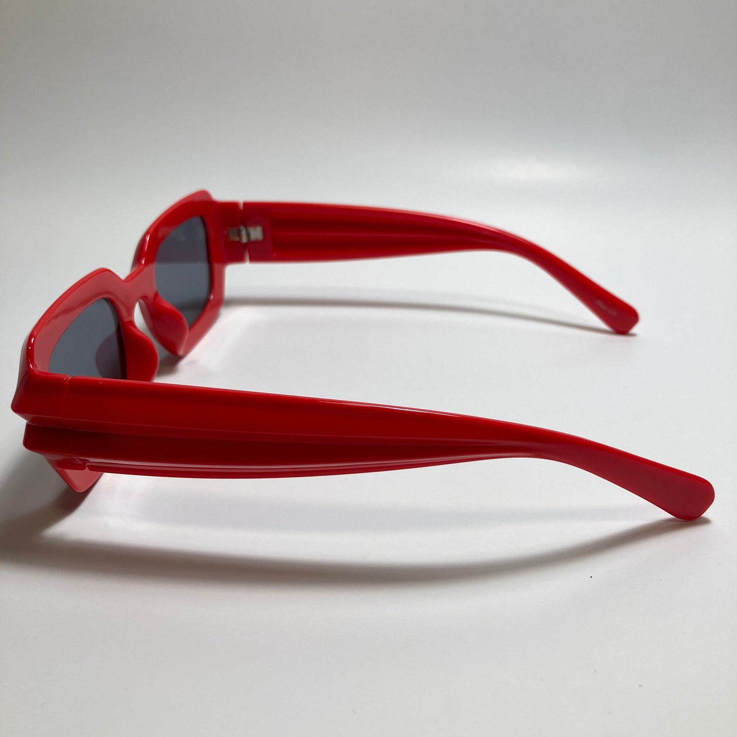 womens black and red chunky frame sunglasses