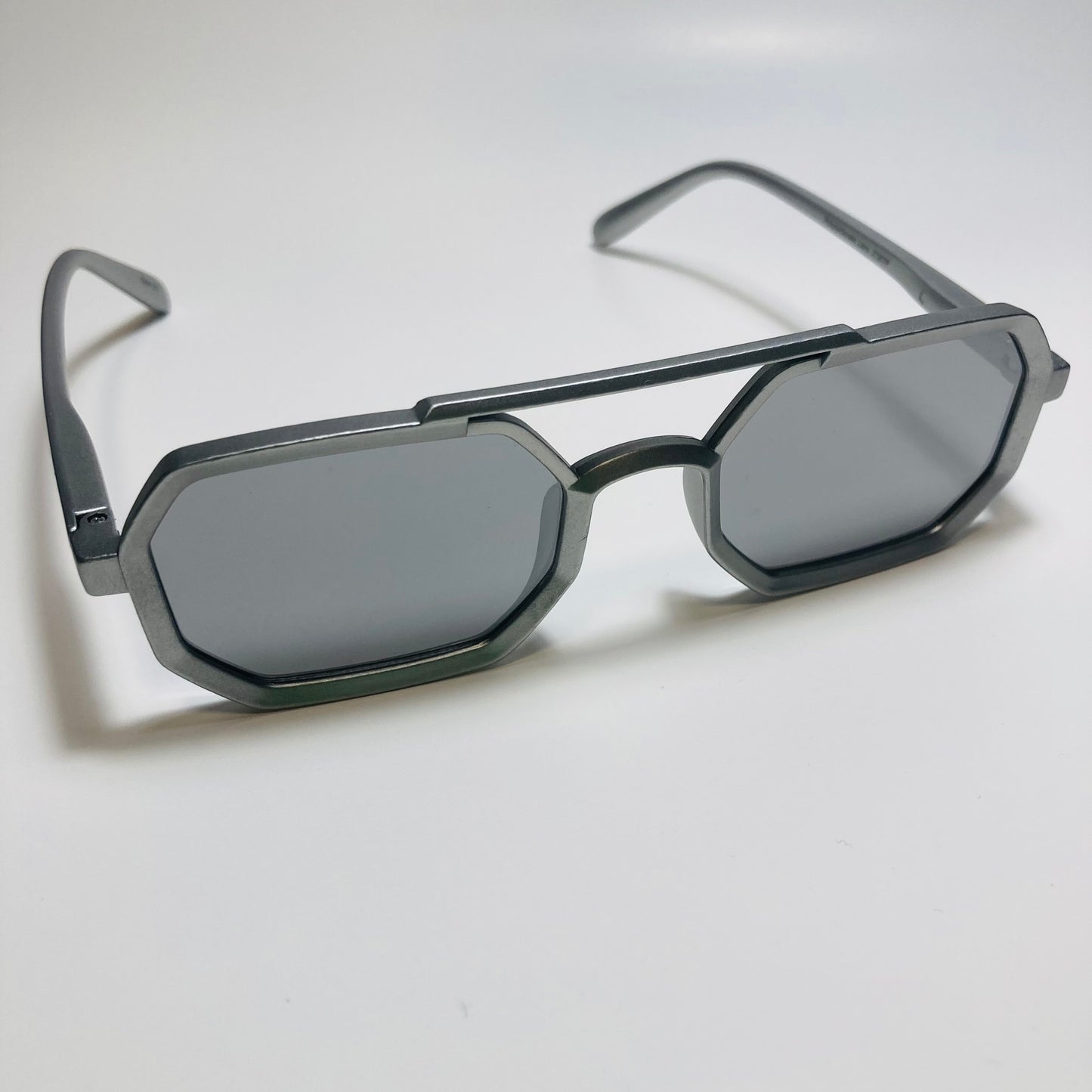 mens and womens silver and mirrored silver small aviator sunglasses
