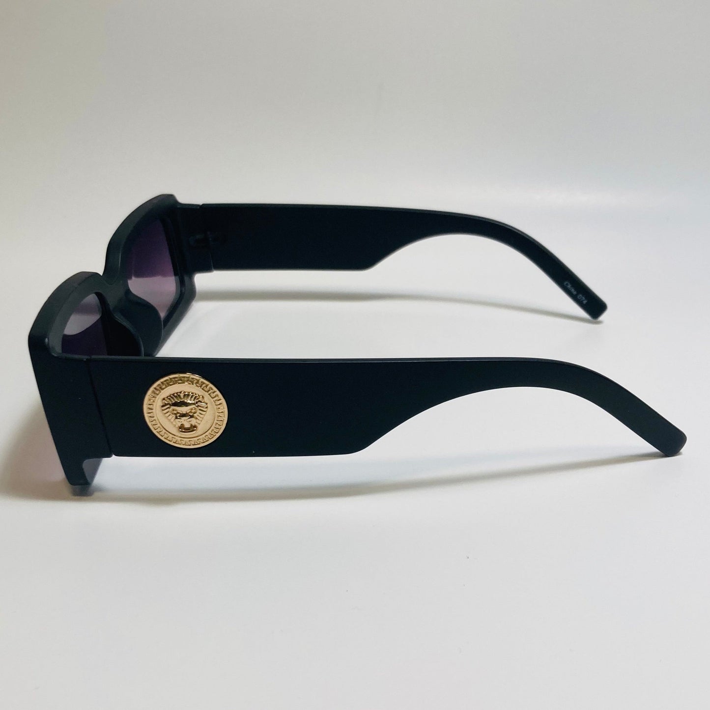 mens and womens black rectangle sunglasses