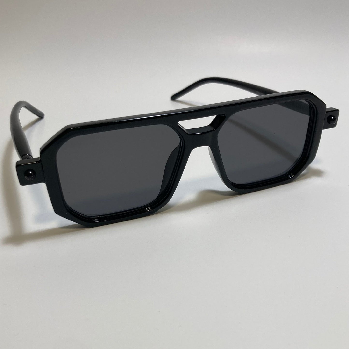 black frame black lenses square aviator 70s sunglasses