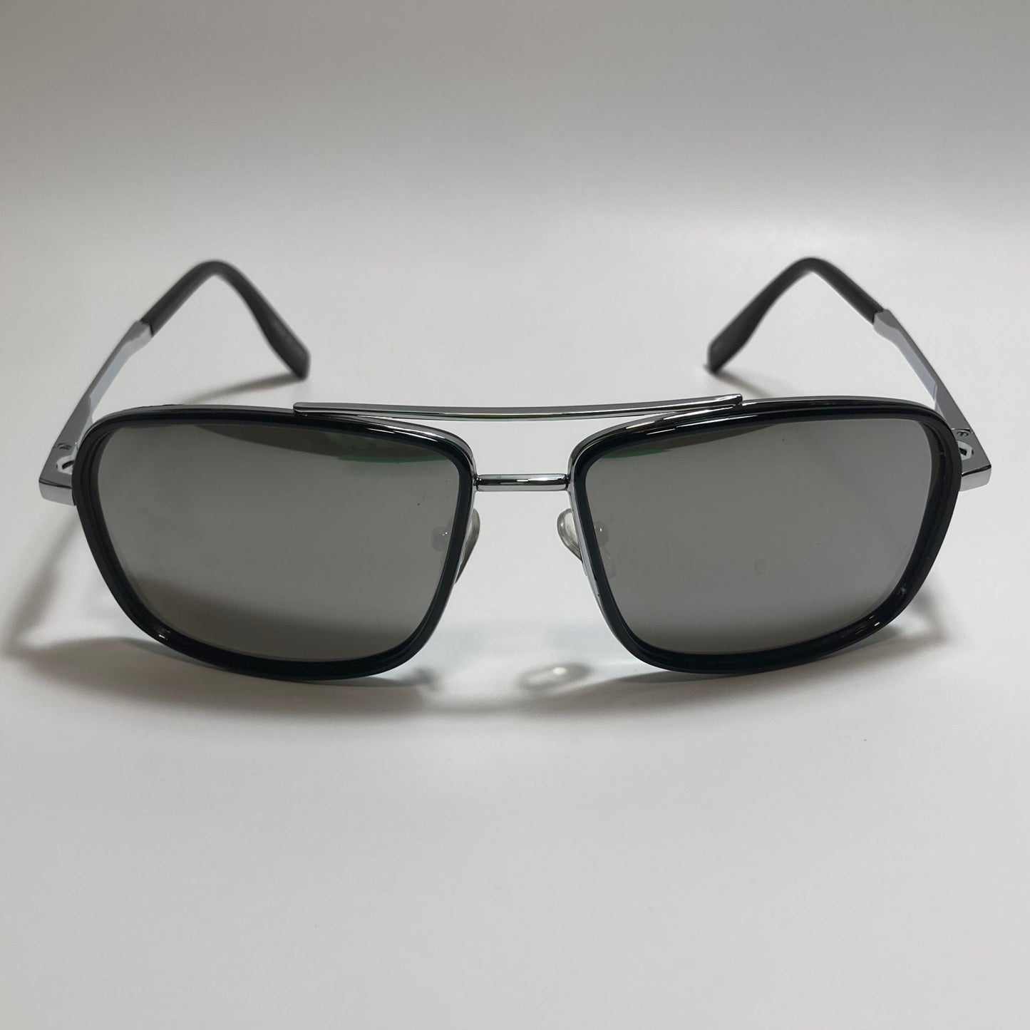 mens and womens black and silver mirrored aviator sunglasses