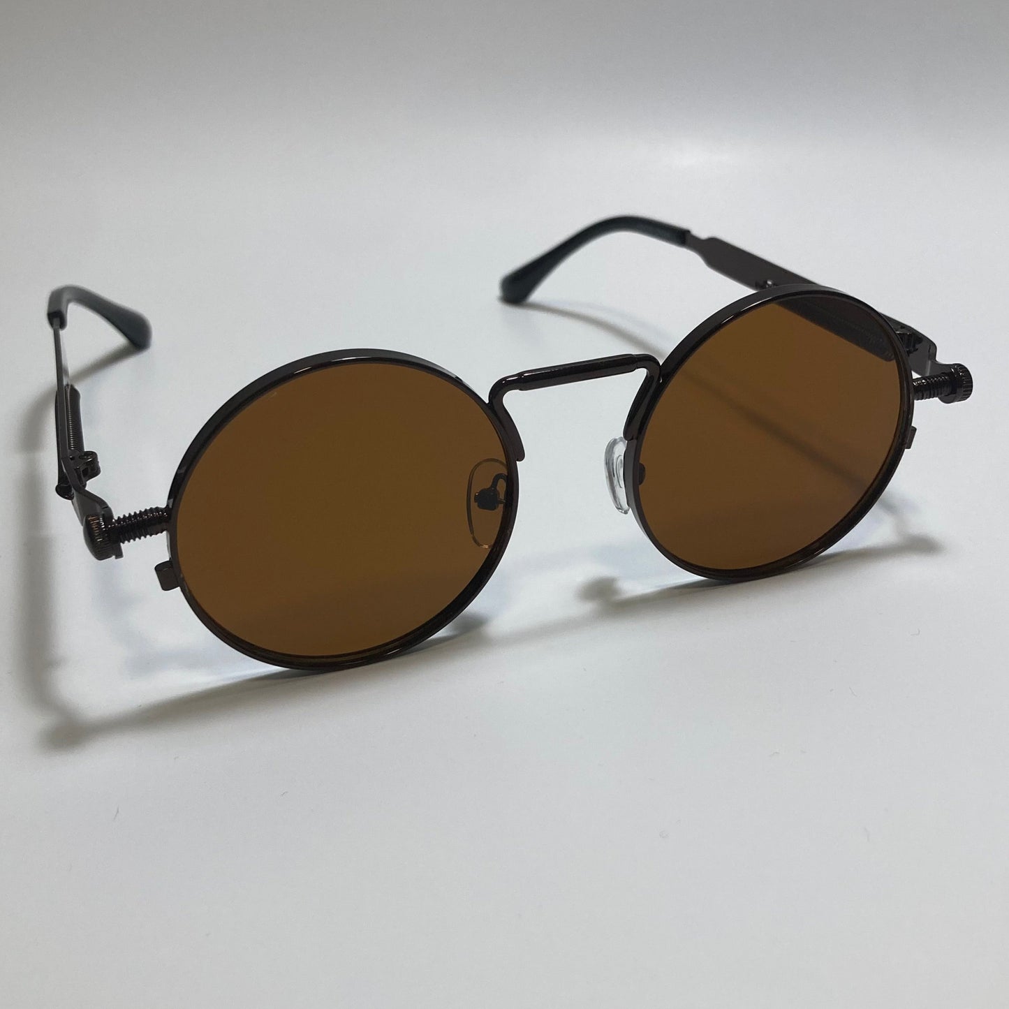 mens and womens brown round metal steampunk sunglasses