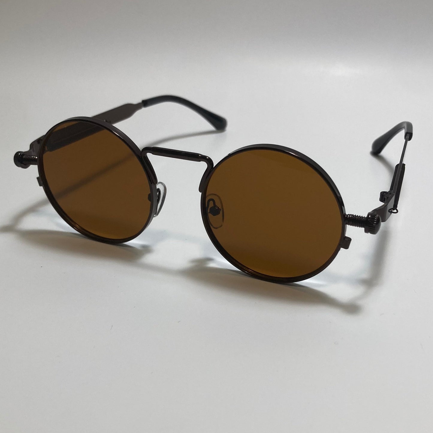 mens and womens brown round metal steampunk sunglasses