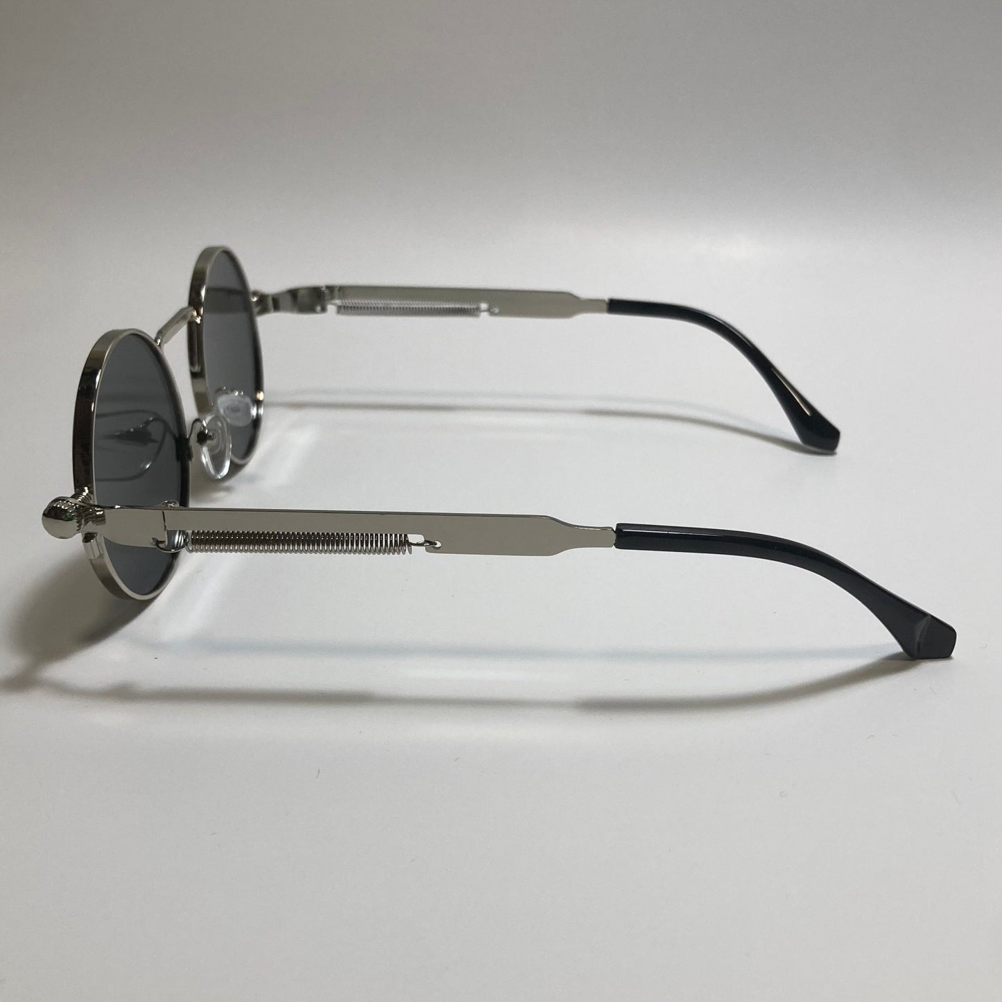mens and womens silver mirrored round metal steampunk sunglasses