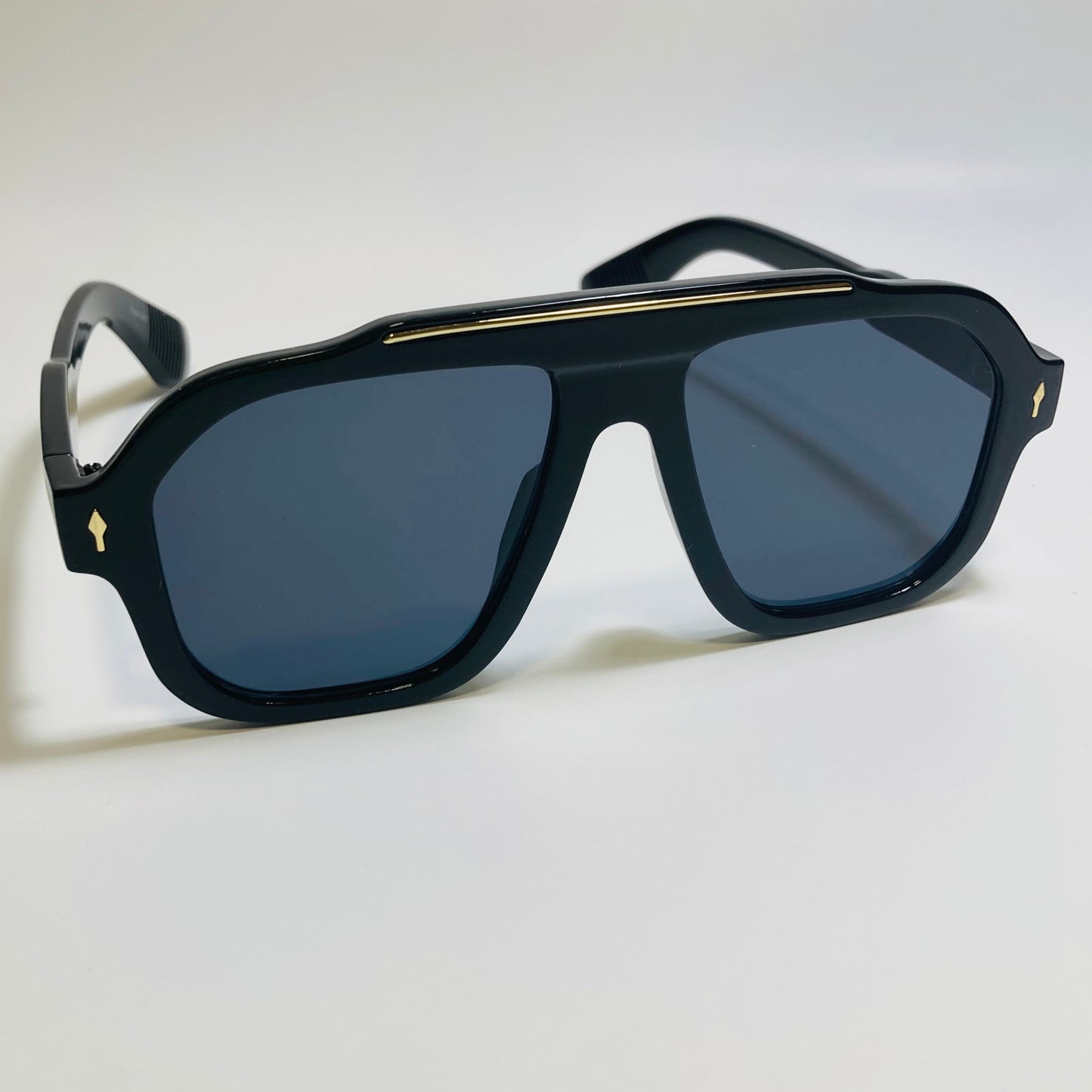 Mens and womens unisex black and gold square aviator 70s sunglasses