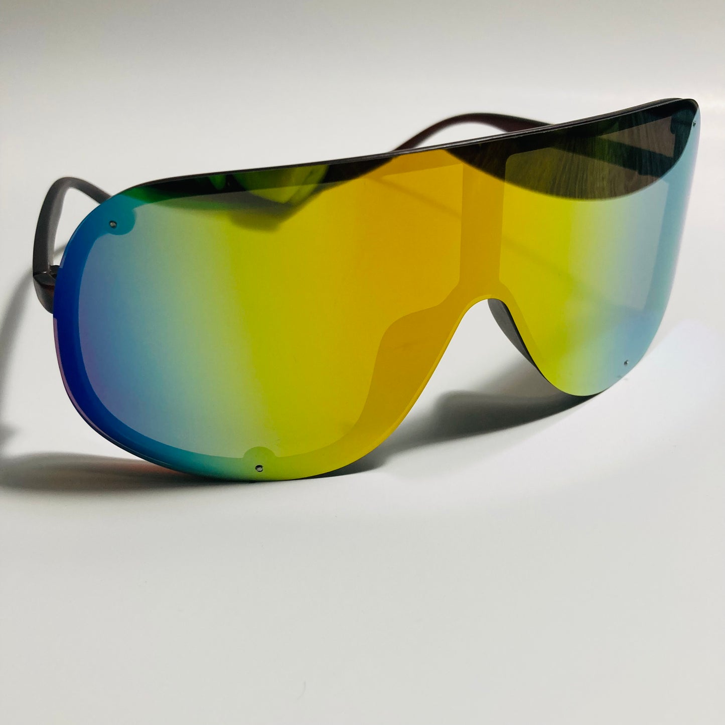 mens and womens yellow mirrored shield sunglasses