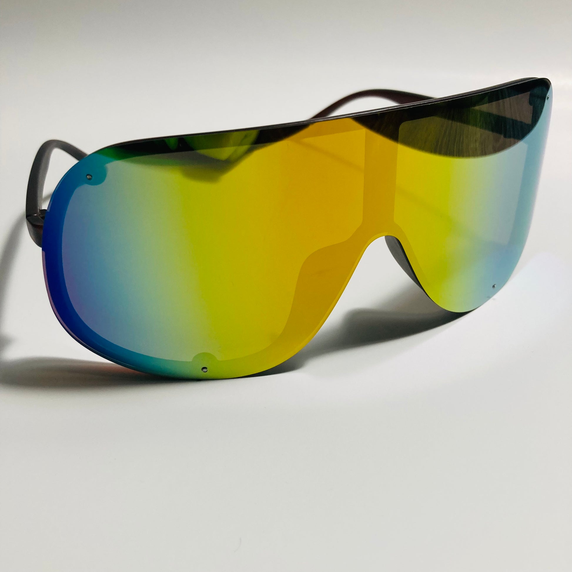 mens and womens yellow mirrored shield sunglasses