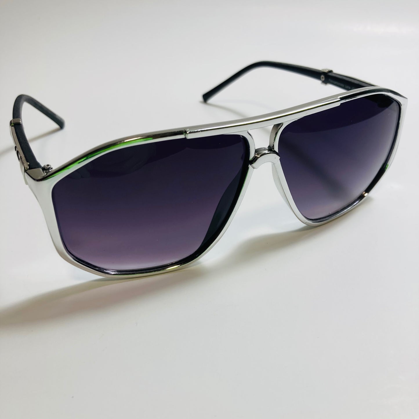 mens silver and black aviator sunglasses