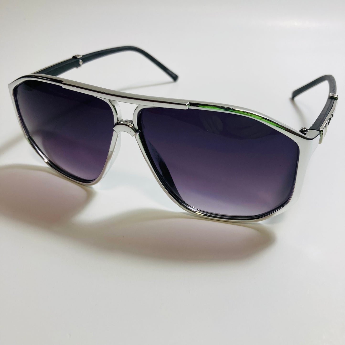 mens silver and black aviator sunglasses
