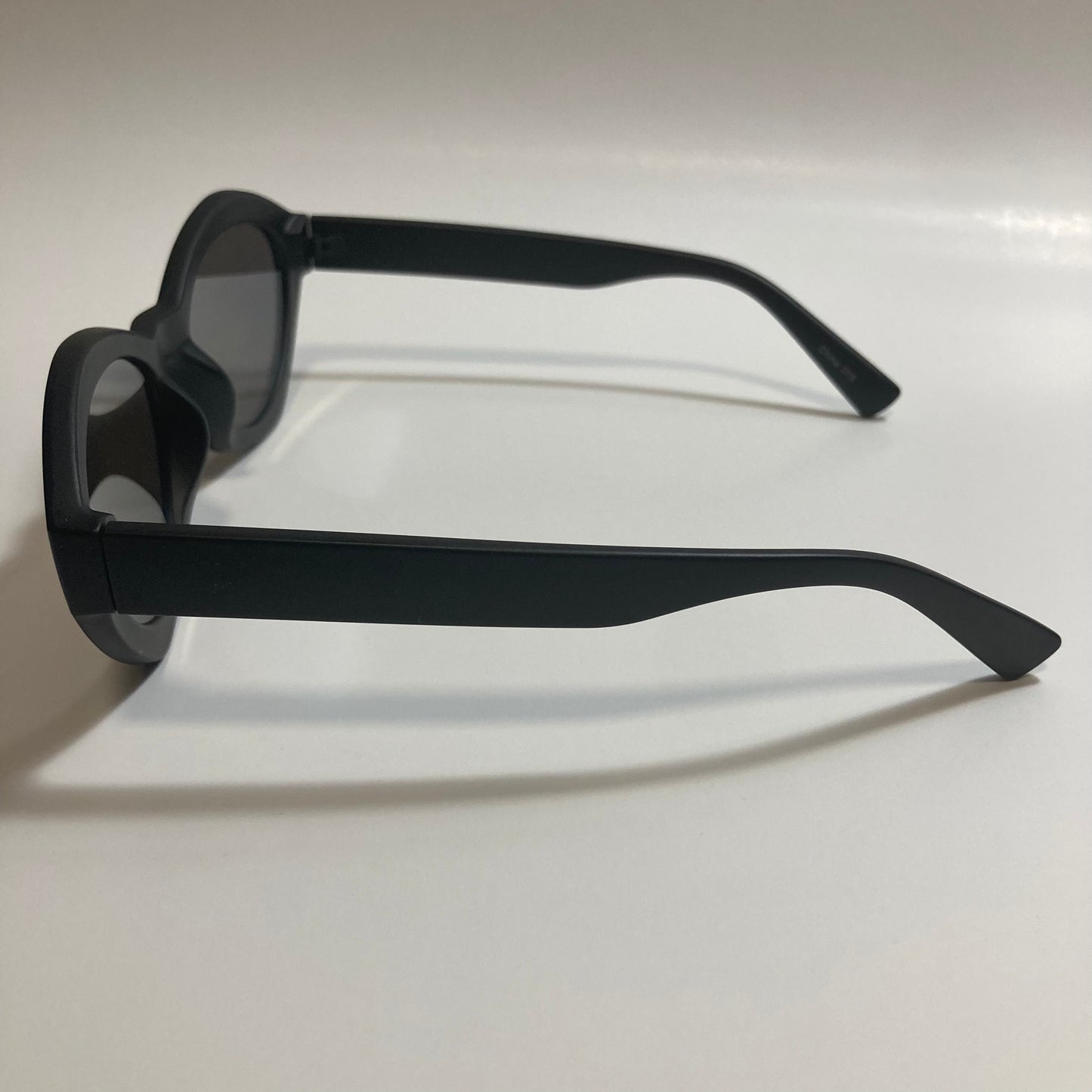 womens black and silver mirrored cat eye sunglasses