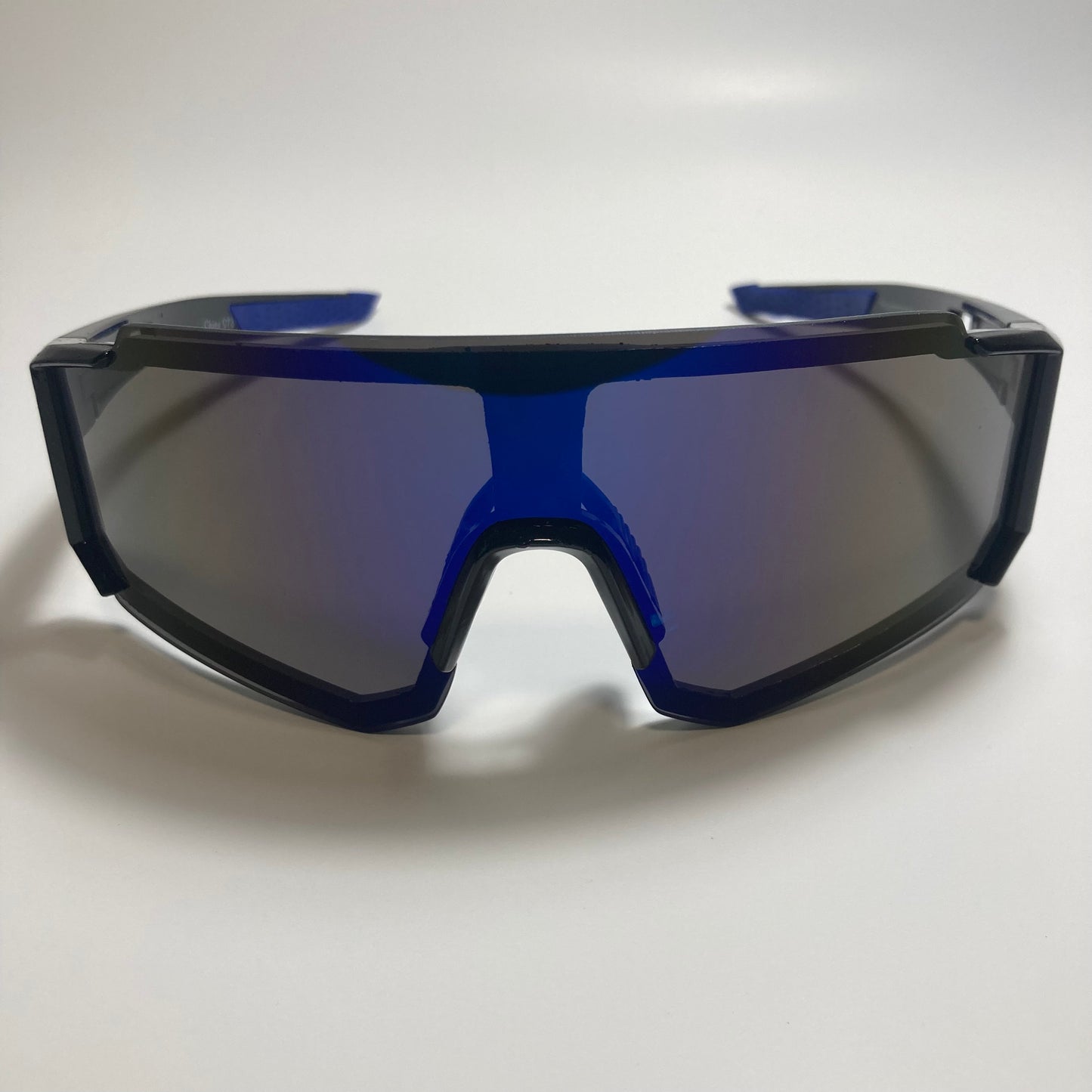 mens black and blue mirrored cycling glasses