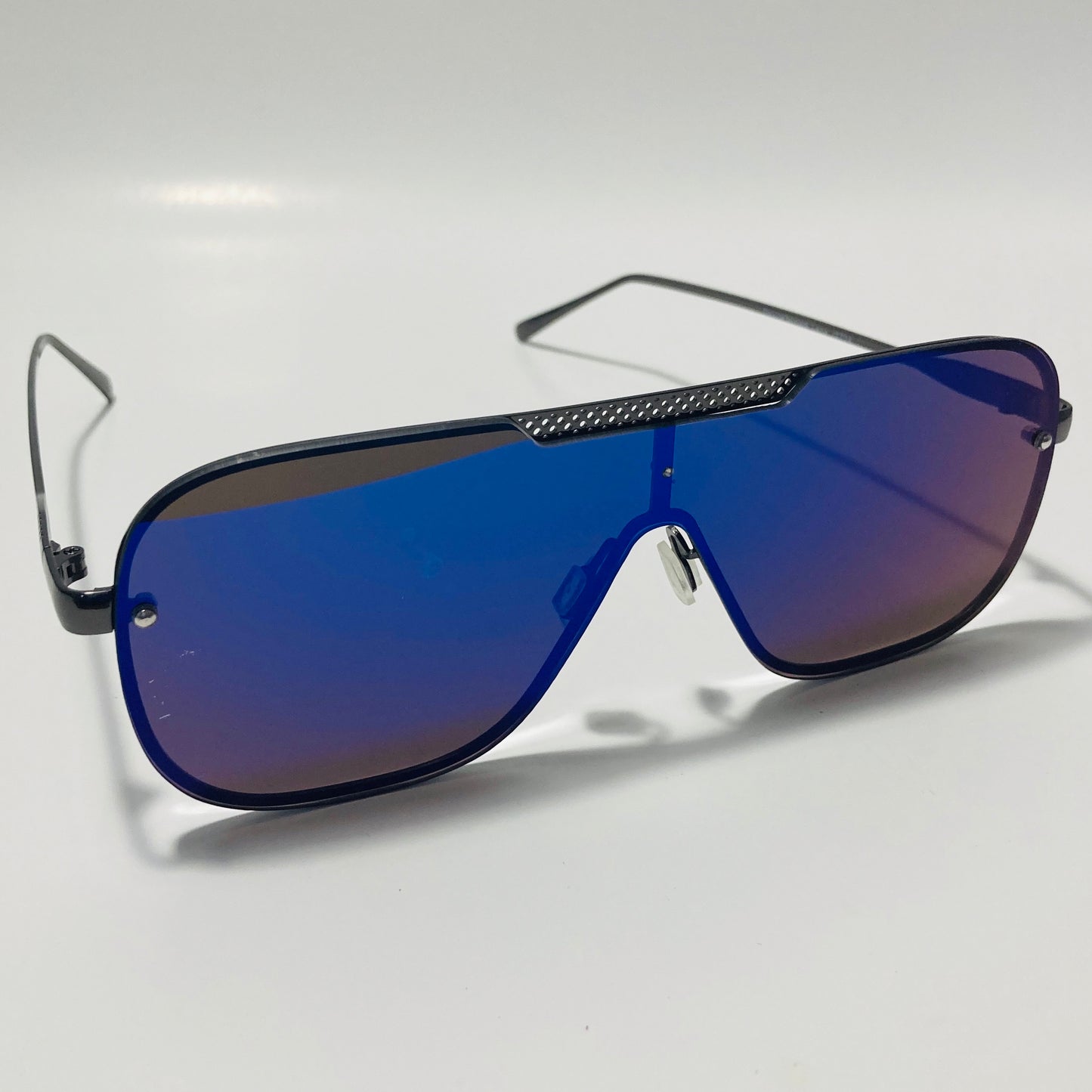 mens and womens black and blue mirrored aviator sunglasses