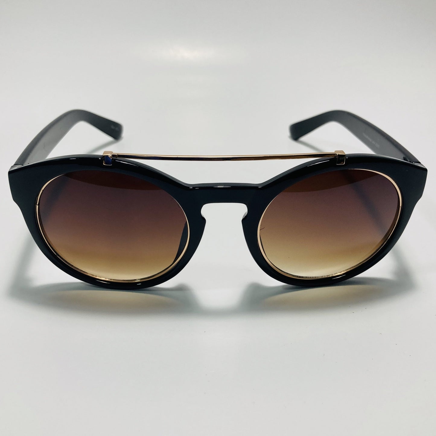 Keywords: Tortoise Sunglasses, Gold Sunglasses, Italian Sunglasses, Chic Sunglasses, Affordable Sunglasses, Cheap Sunglasses, Round Sunglasses, Circular Sunglasses, Circle Sunglasses, Gradient Lens Sunglasses, Ombre Lens Sunglasses, Tiger Sunglasses, White Sunglasses, Silver Sunglasses, New York Sunglasses, NYC Sunglasses, Shade Phreak Sunglasses, Shade Phreak, The Alegrissimo Sunglasses, Italian Design Sunglasses, Shade Phreak Sunglasses Company, Shade Phreak Sunglass Co.