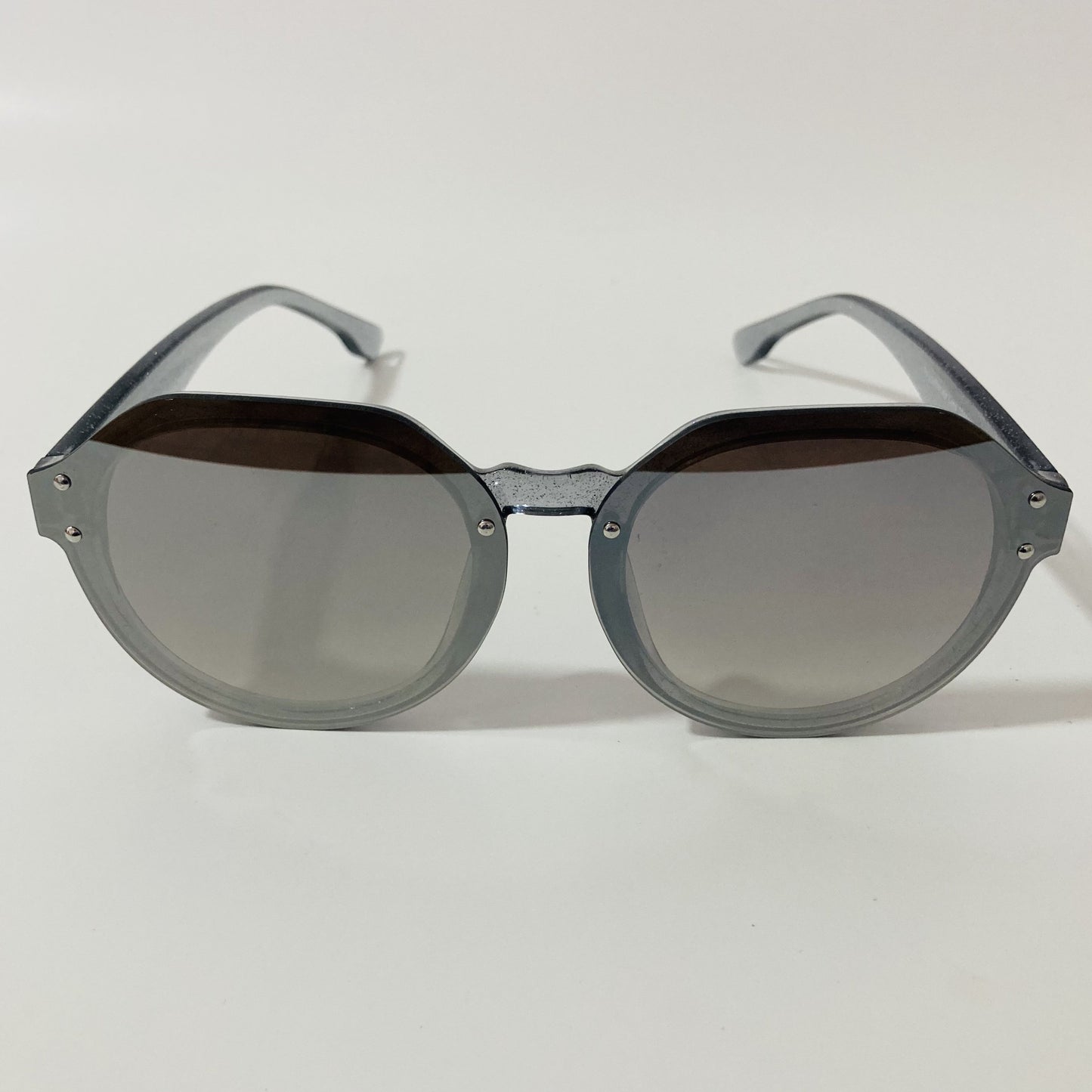 womens gray and silver mirrored round glitter sunglasses