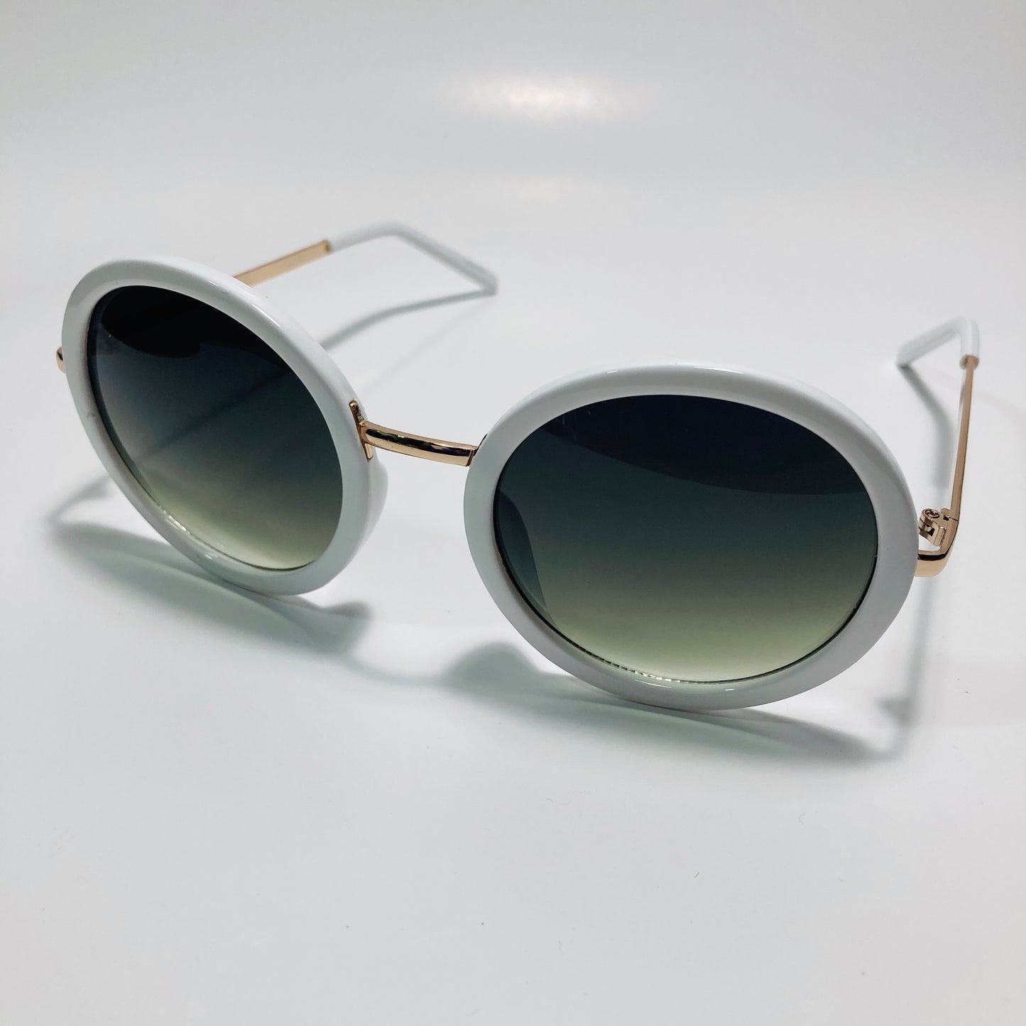 womens white and green round sunglasses