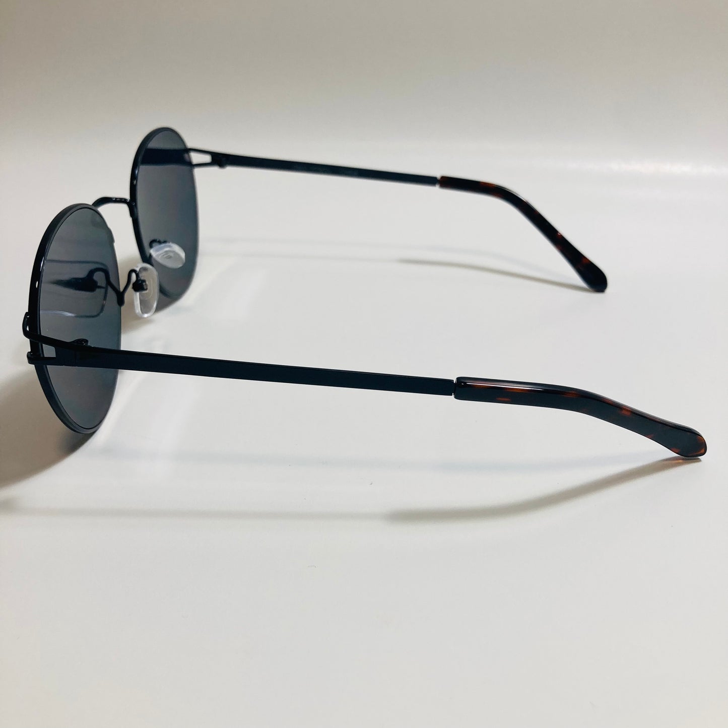 mens and womens black metal round sunglasses