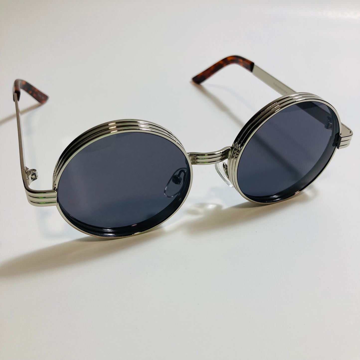mens and womens black and silver round steampunk sunglases