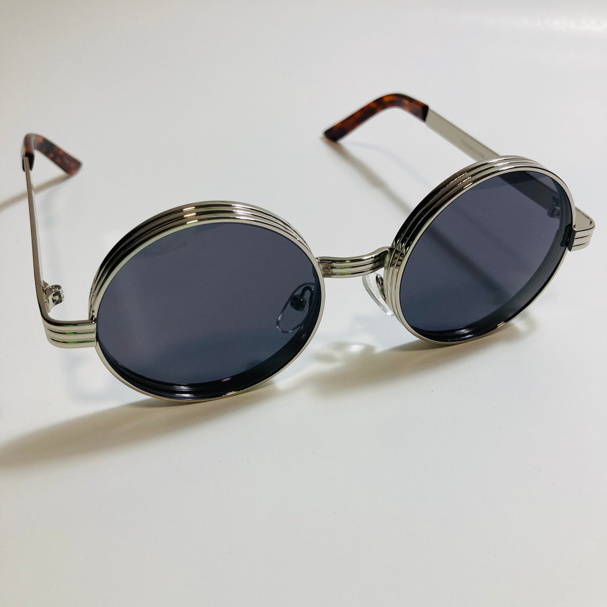 mens and womens black and silver round steampunk sunglases