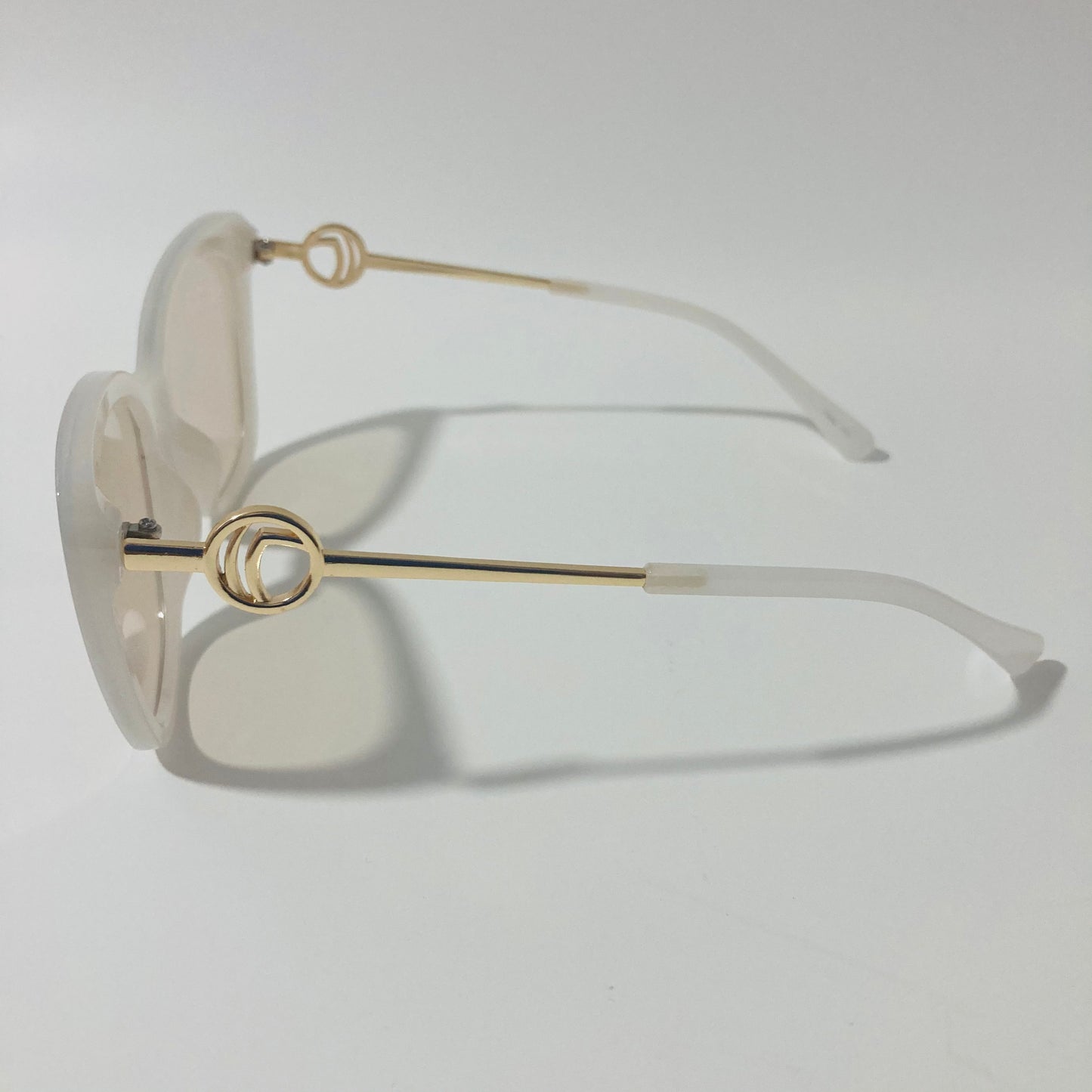 womens white cat eye sunglasses