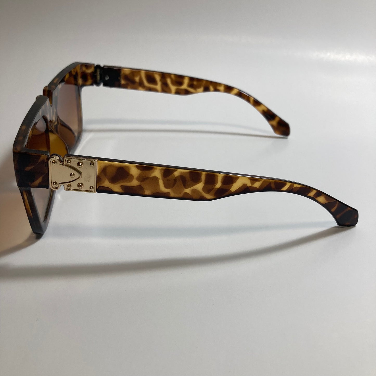 mens and womens brown square sunglasses