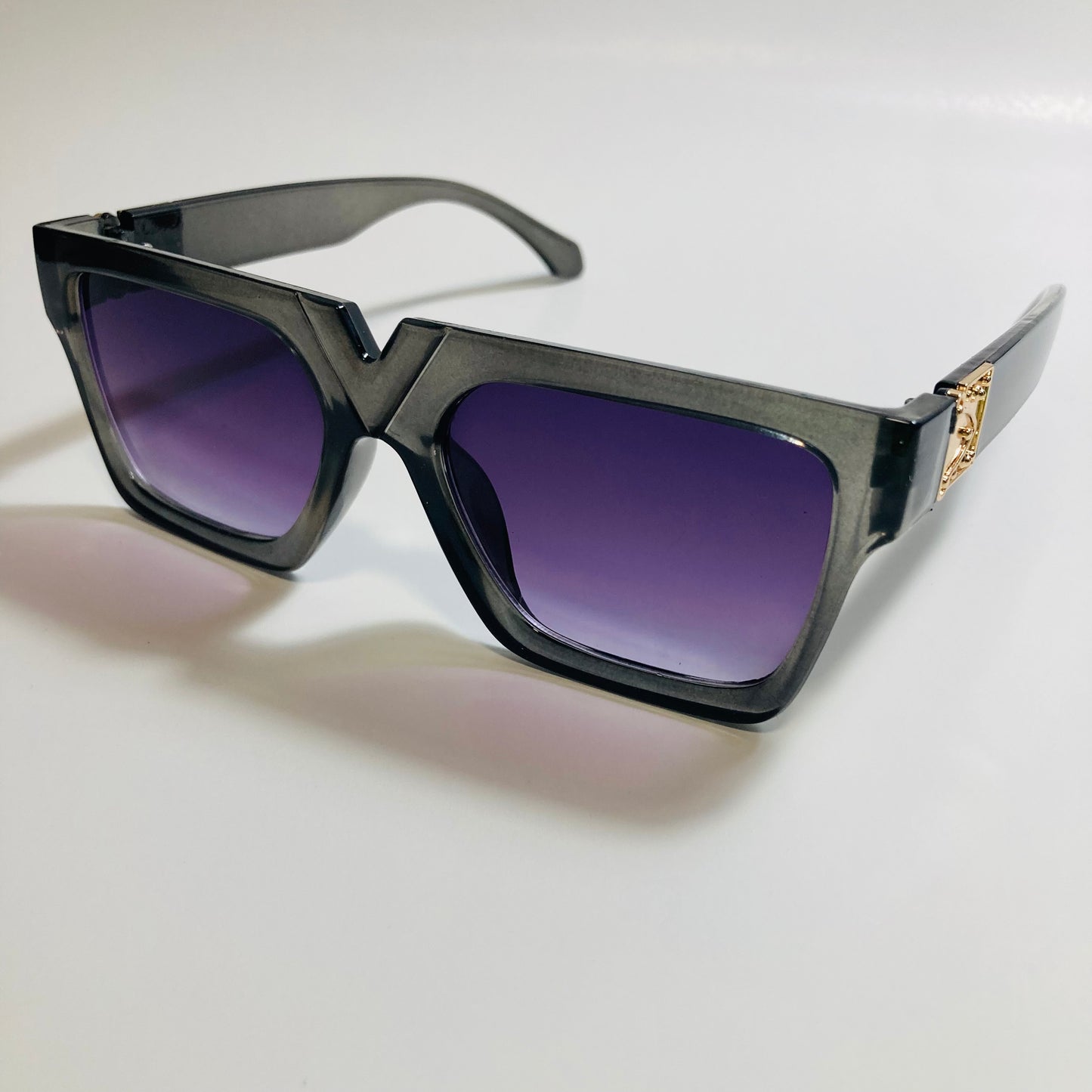 mens and womens gray and black square sunglasses