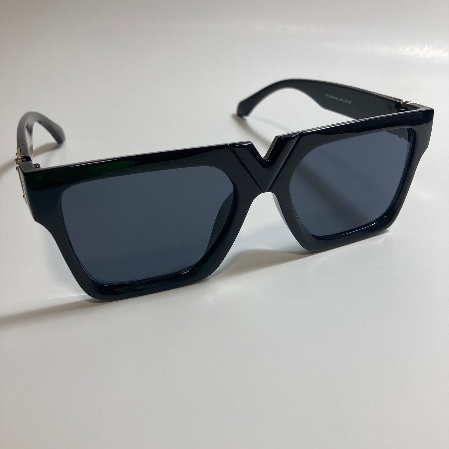 mens and womens black square sunglasses