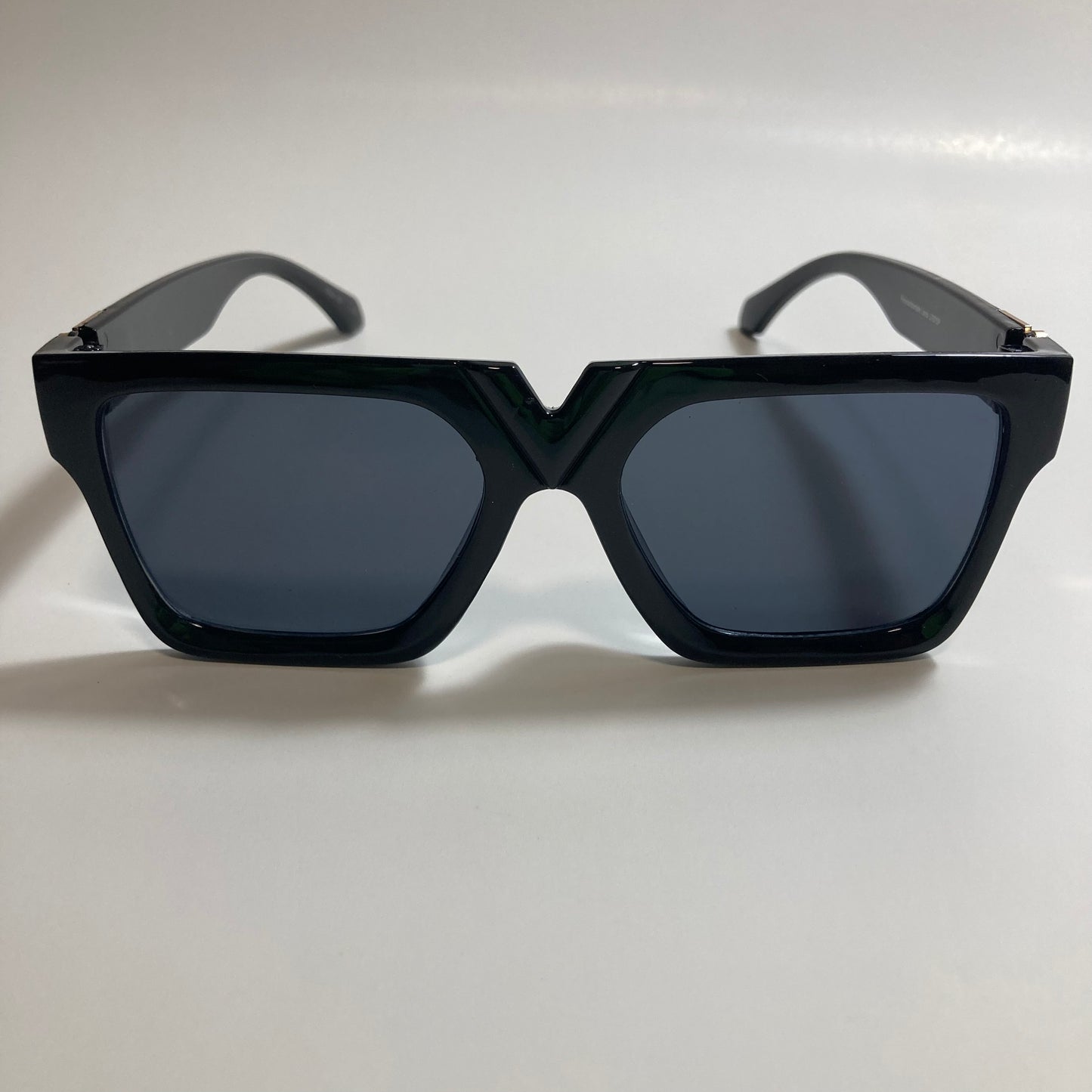 mens and womens black square sunglasses