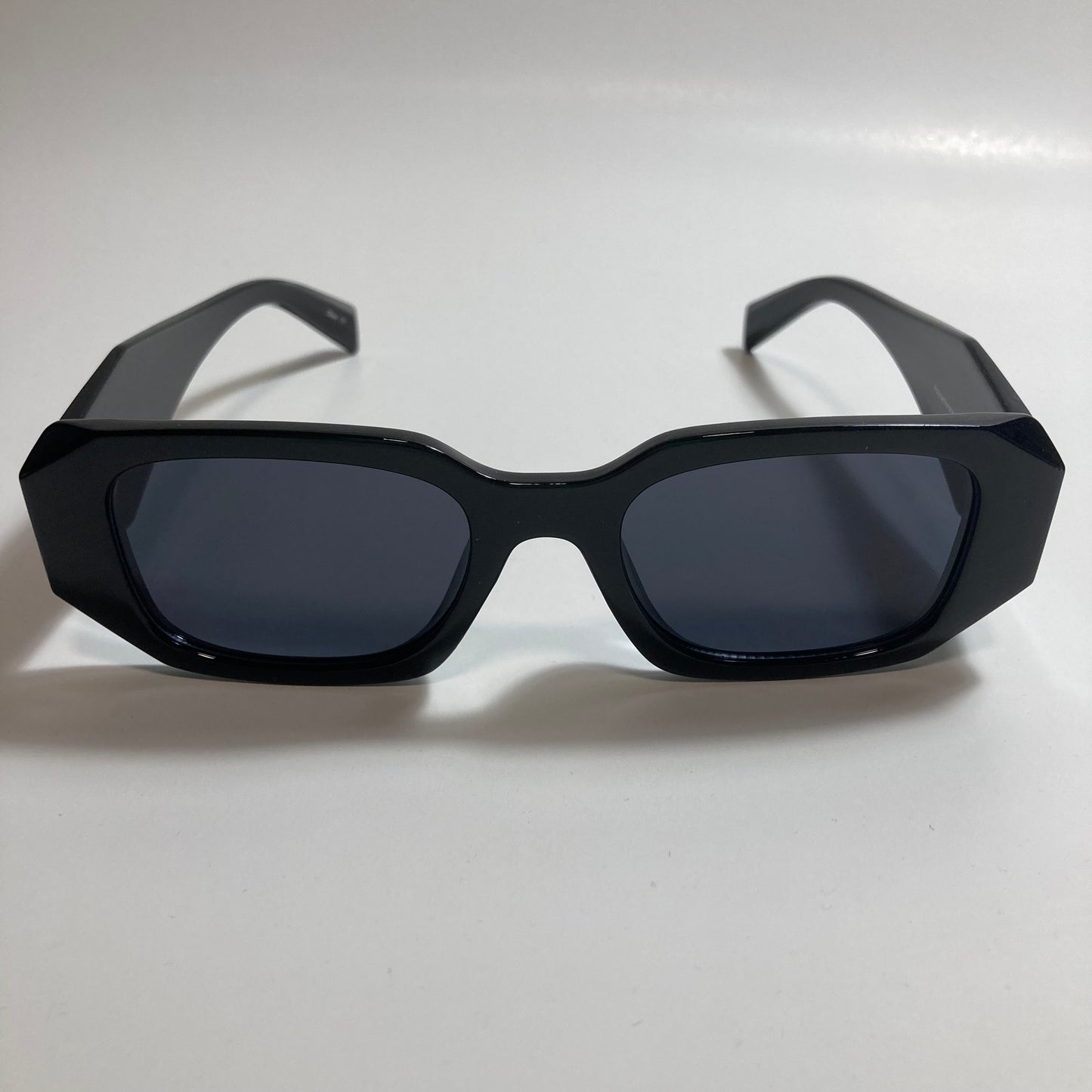 mens and womens black square sunglasses