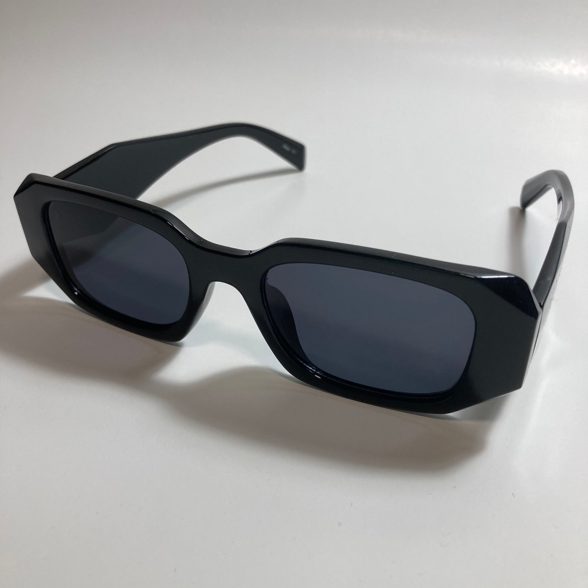 mens and womens black square sunglasses