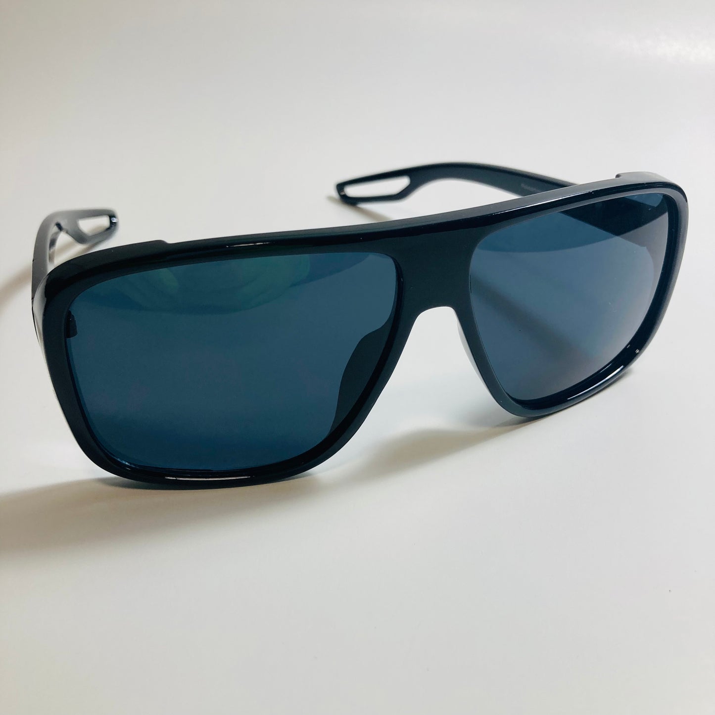 mens and womens black square sunglasses