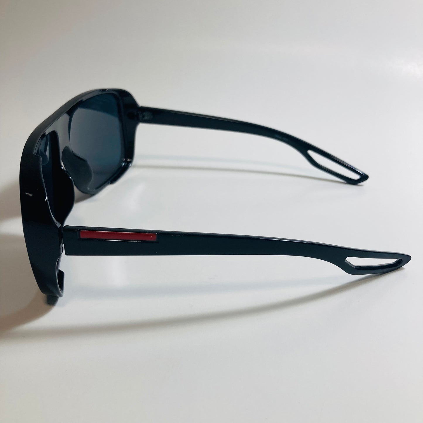 mens and womens black square sunglasses