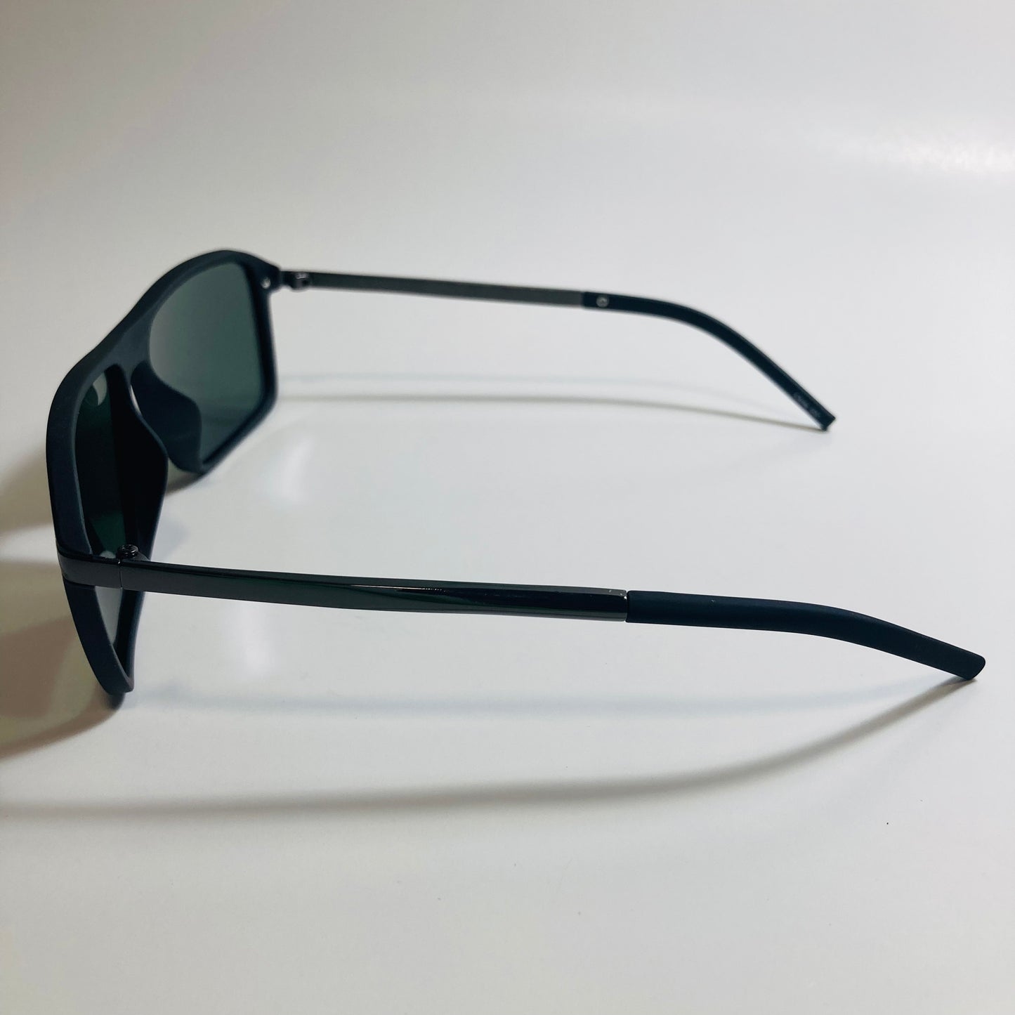 mens black and green square polarized sunglasses