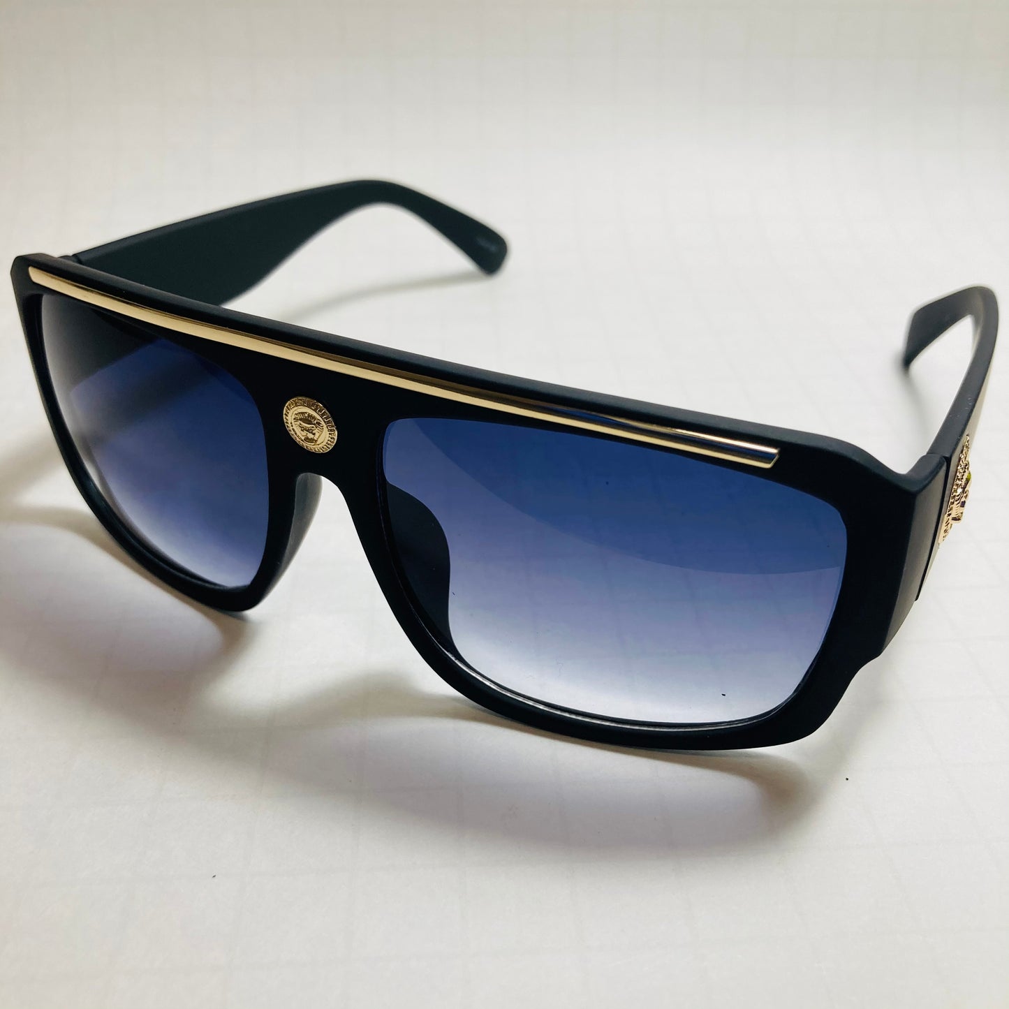 mens and womens black square sunglasses