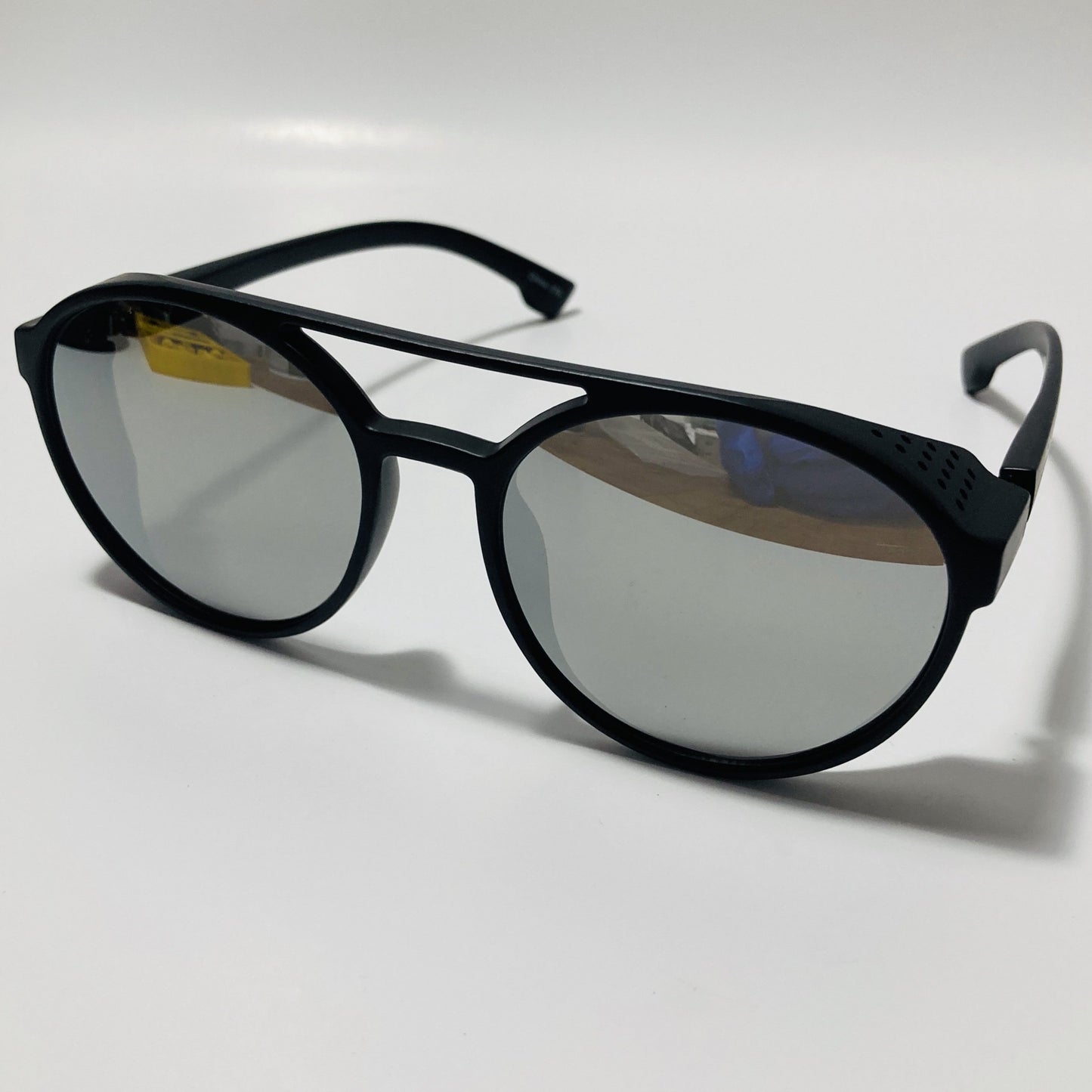 mens and womens black and silver round steampunk sunglasses with side shields