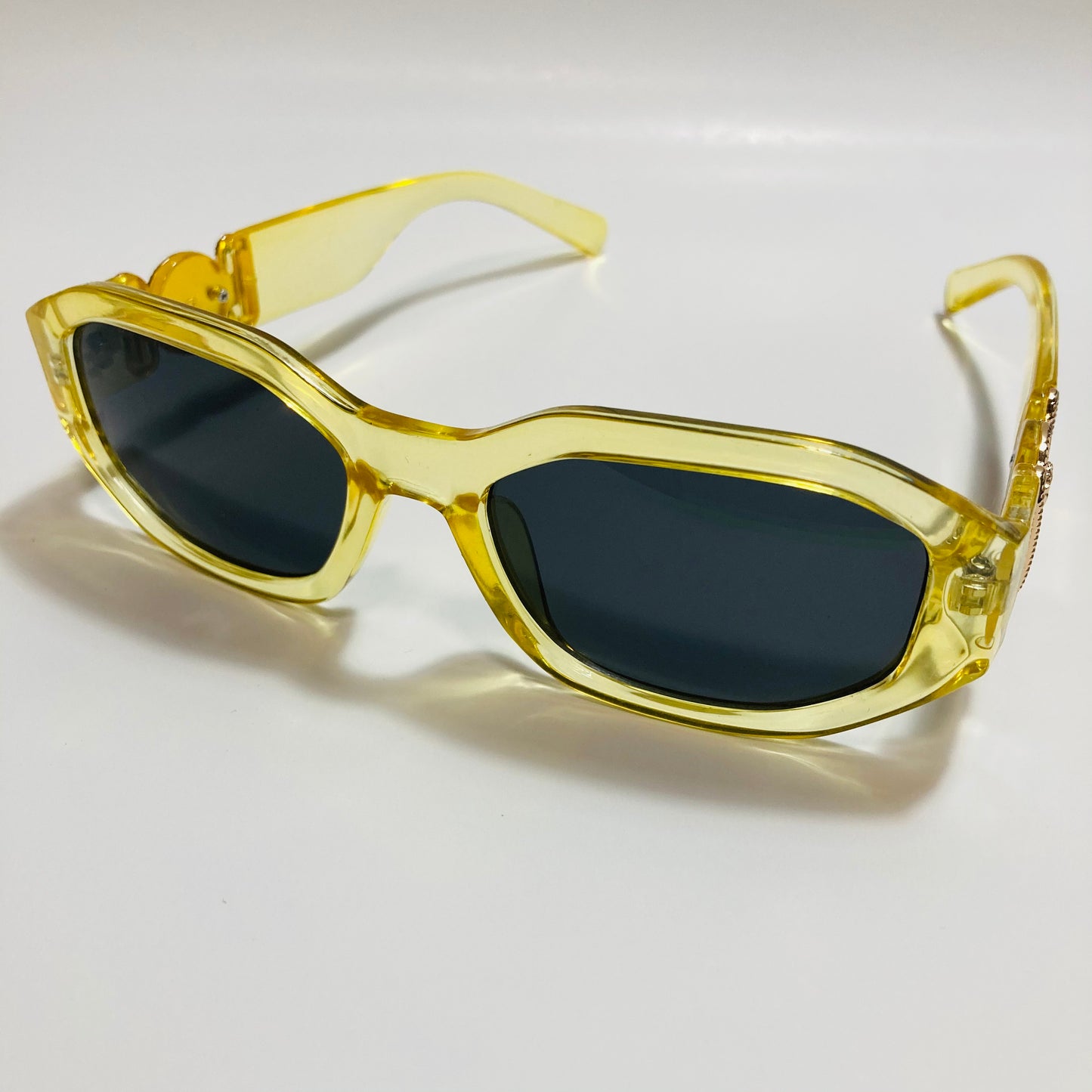 mens and womens yellow and black biggie sunglasses