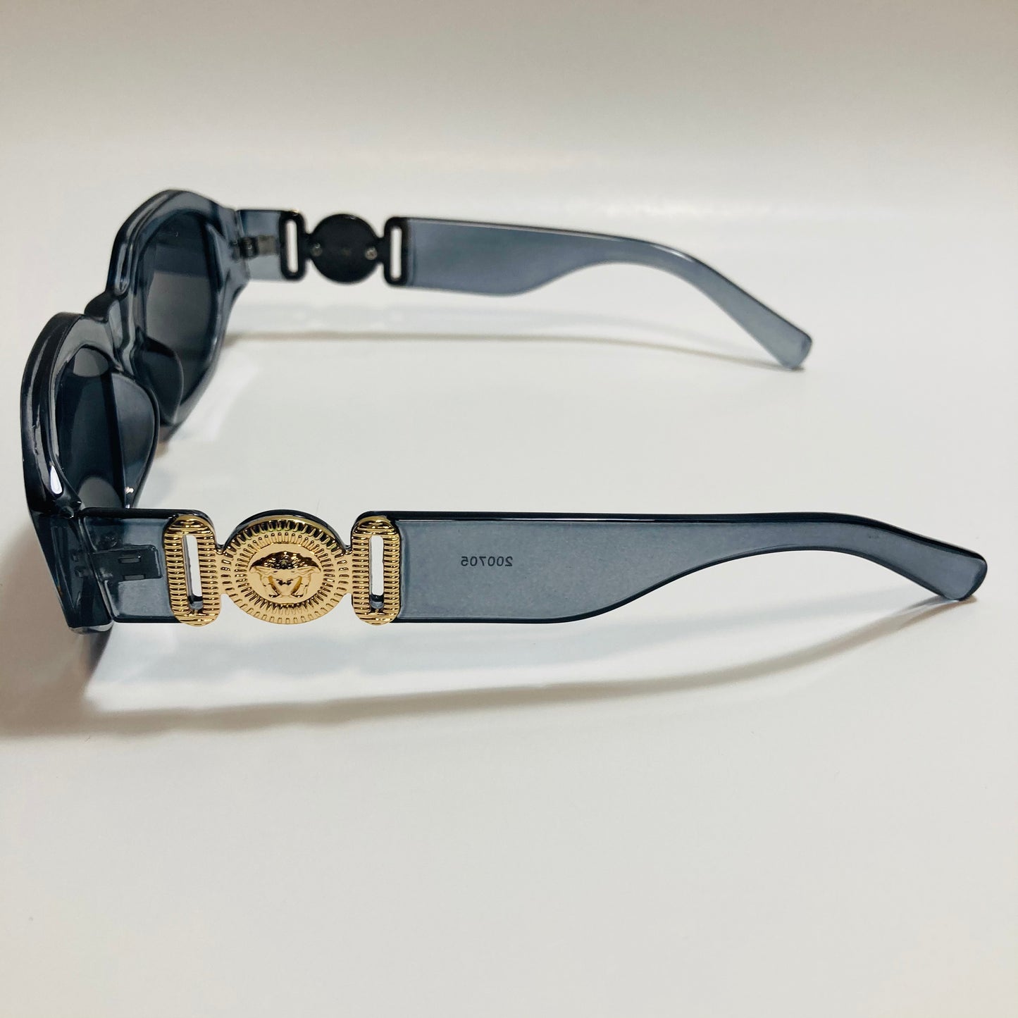 mens and womens gray and black biggie sunglasses
