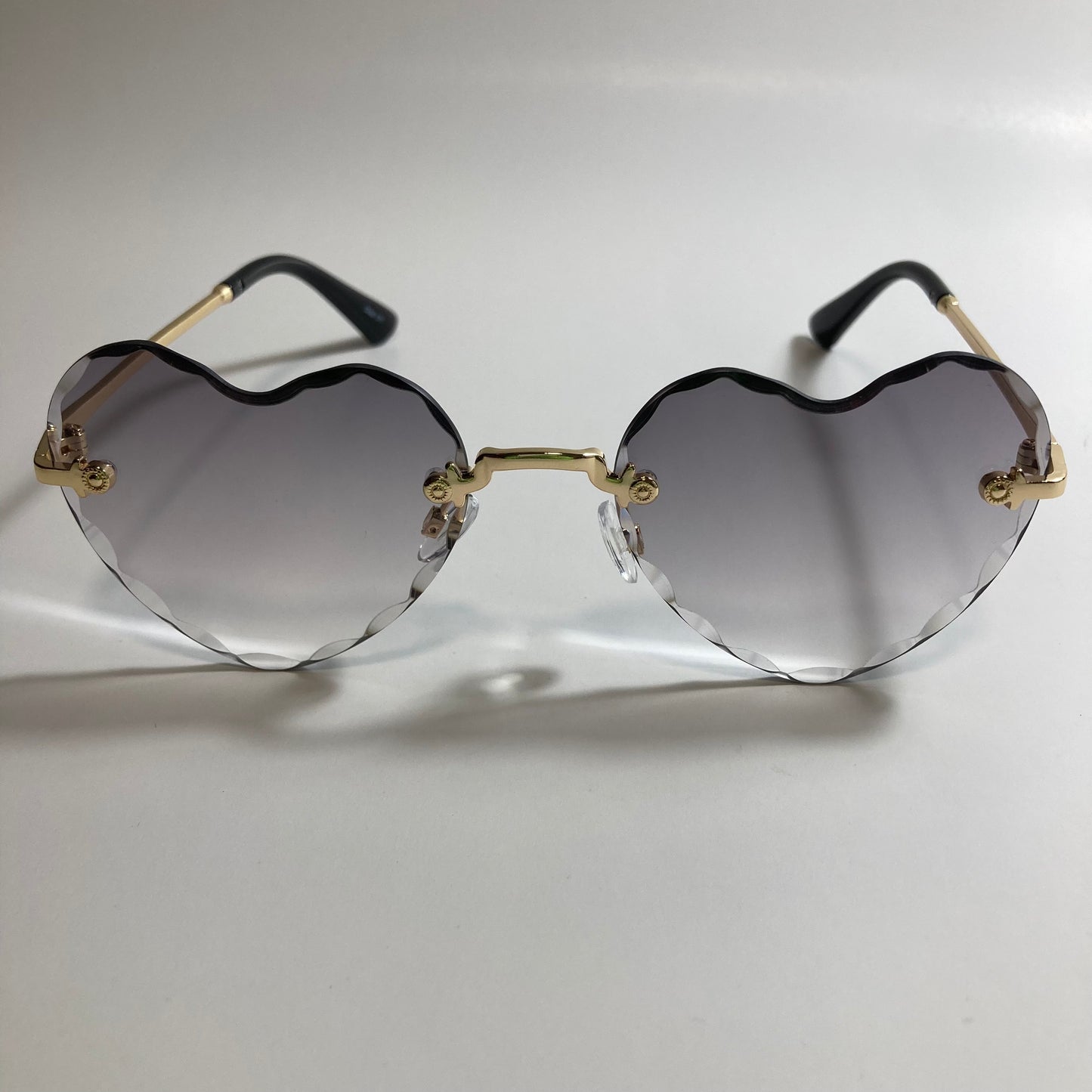 womens gold and black heart shape sunglasses
