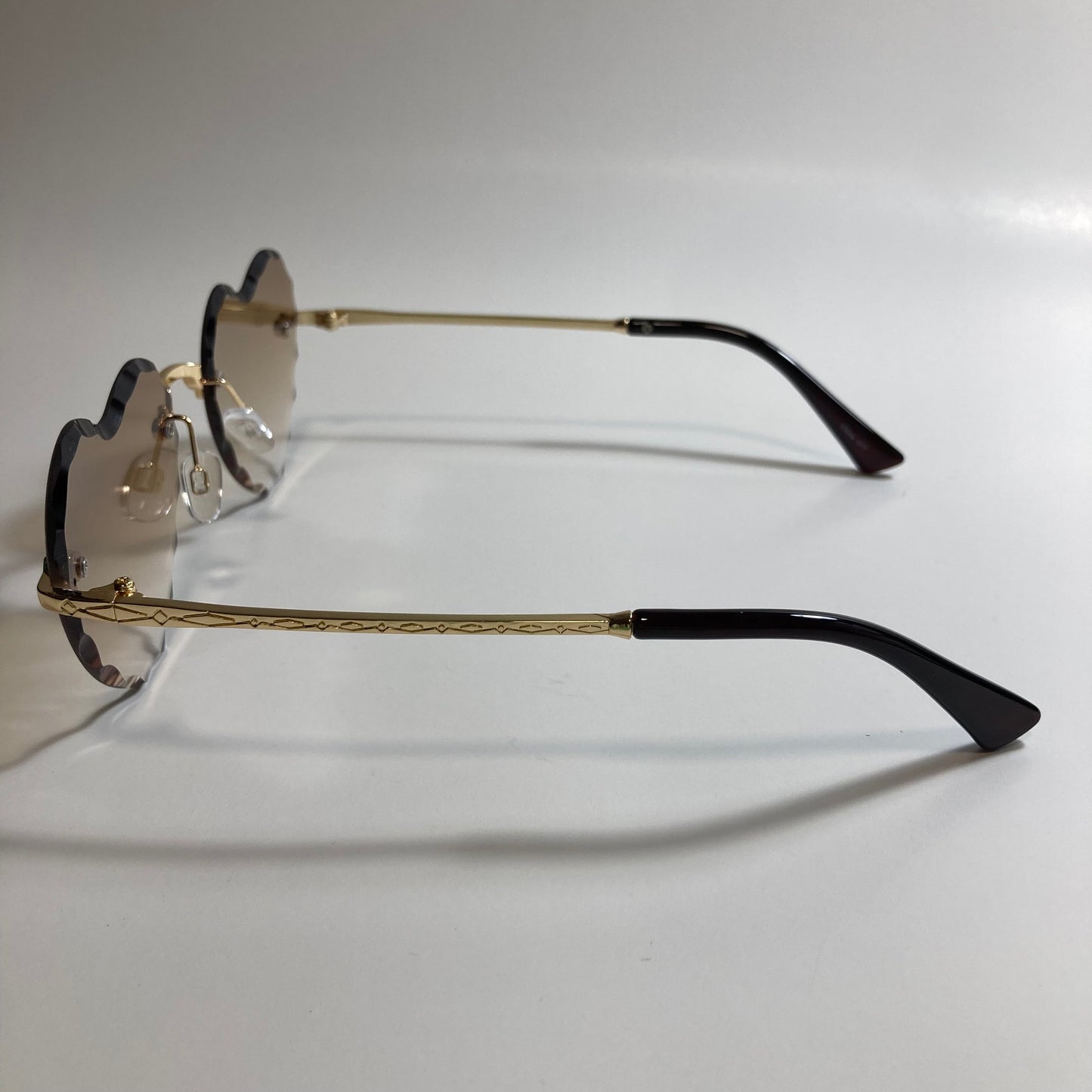 womens gold and brown heart shape sunglasses