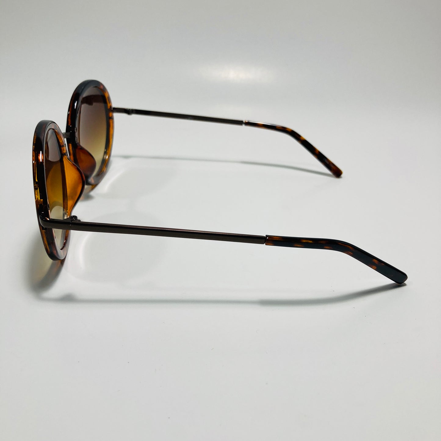 womens brown round sunglasses