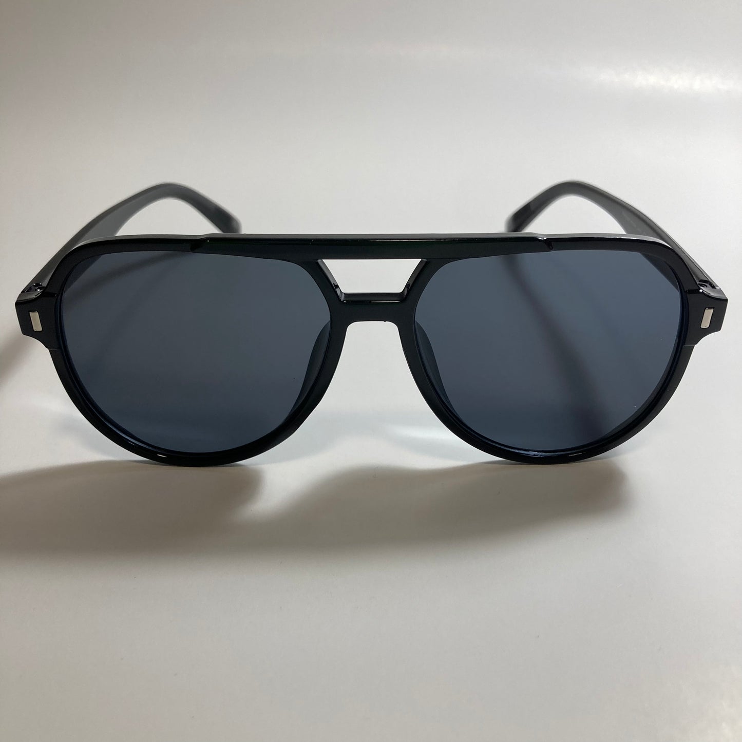 mens and womens black aviator sunglasses