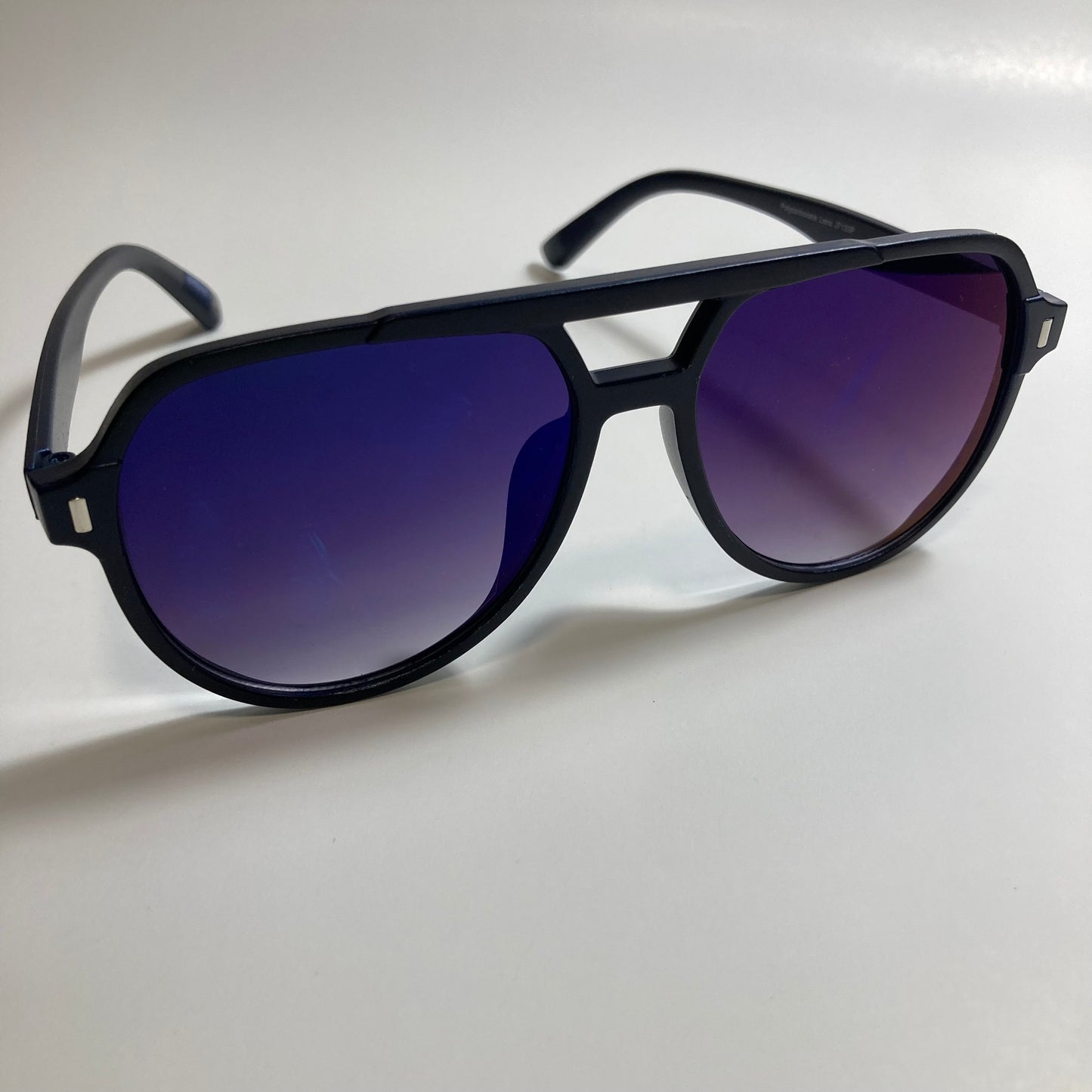 mens and womens black and blue mirrored aviator sunglasses