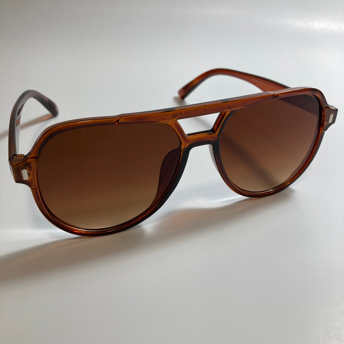 mens and womens brown aviator sunglasses