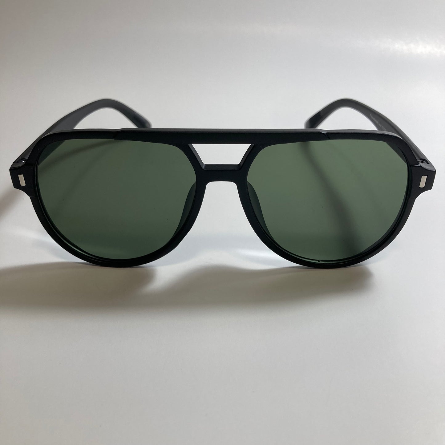 mens and womens black and green aviator sunglasses