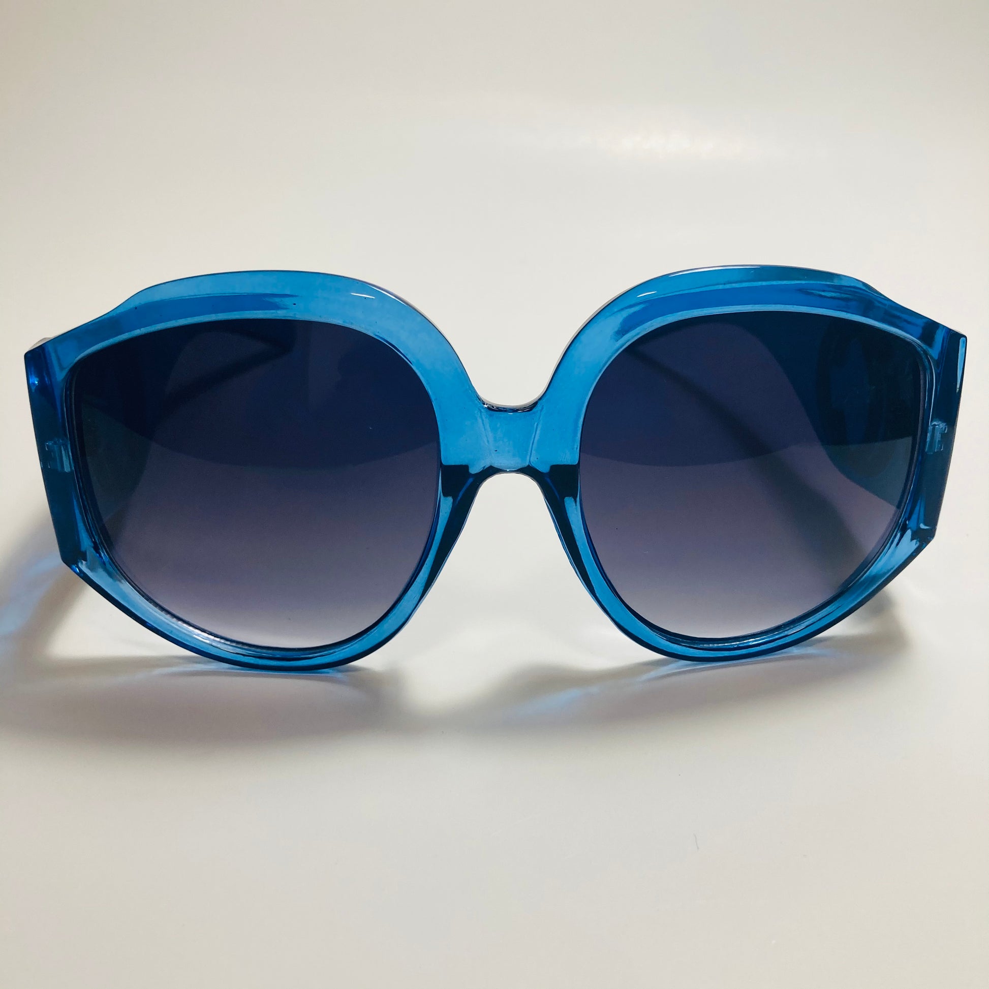 womens blue and black oversize round sunglasses