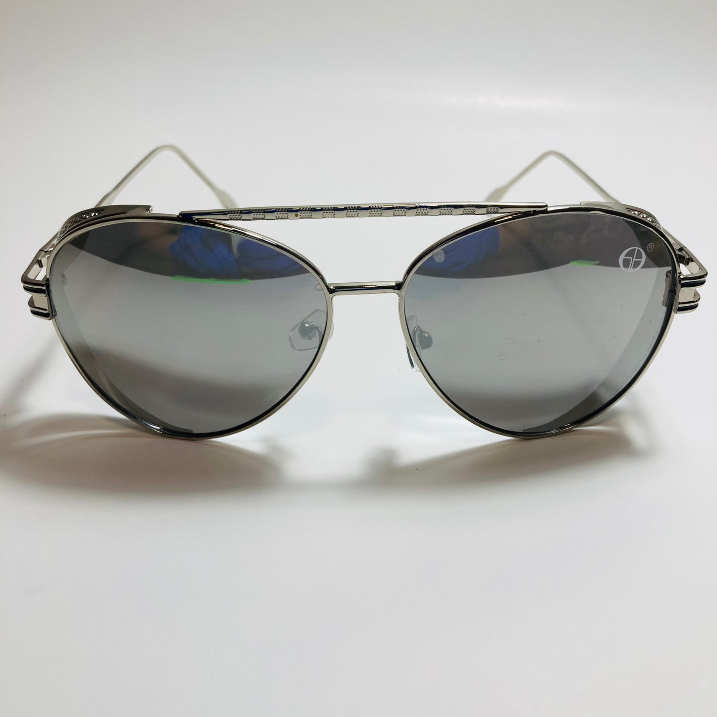 Mens and Womens metal aviator sunglasses silver with mirror lenses