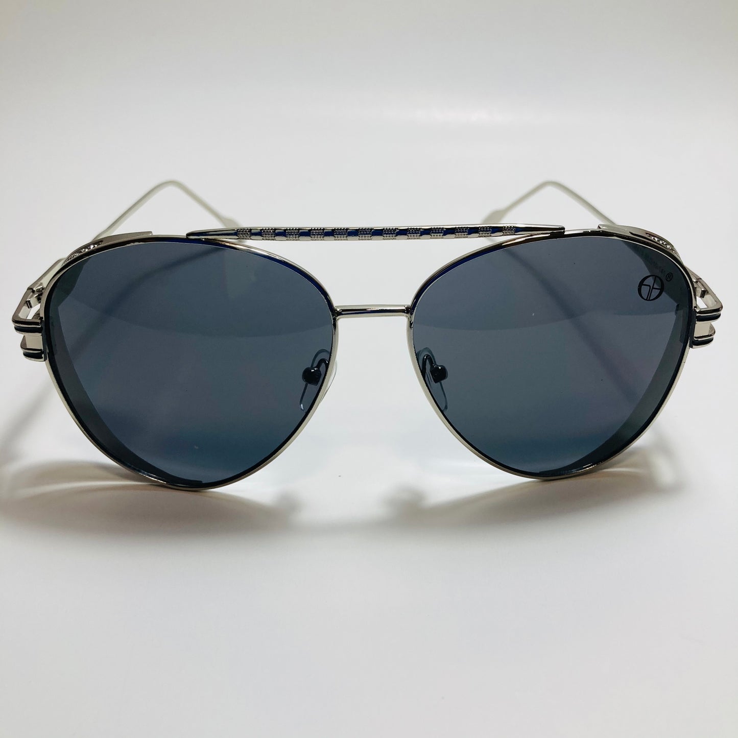 Mens and Womens metal aviator sunglasses silver with black lenses
