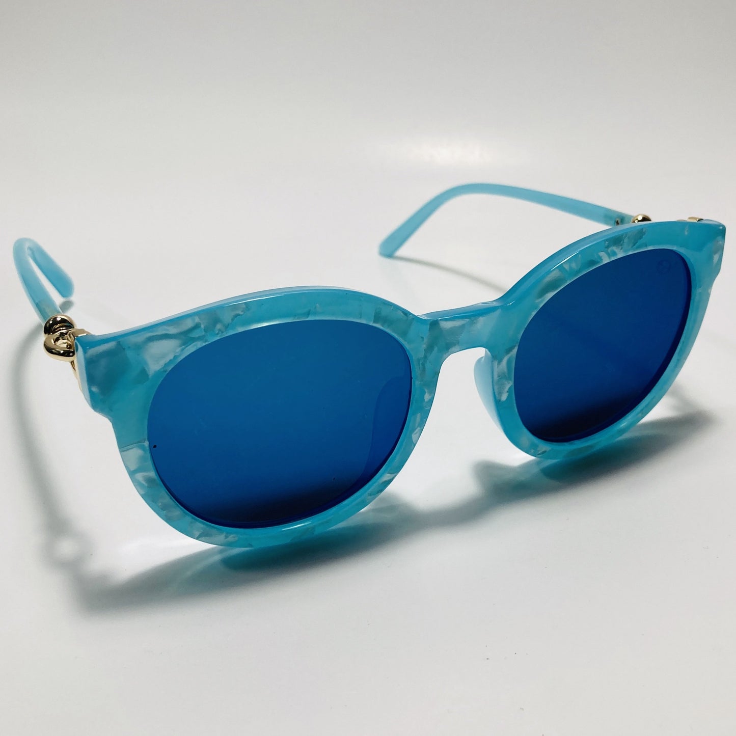 womens blue round sunglasses with mirrored blue lenses