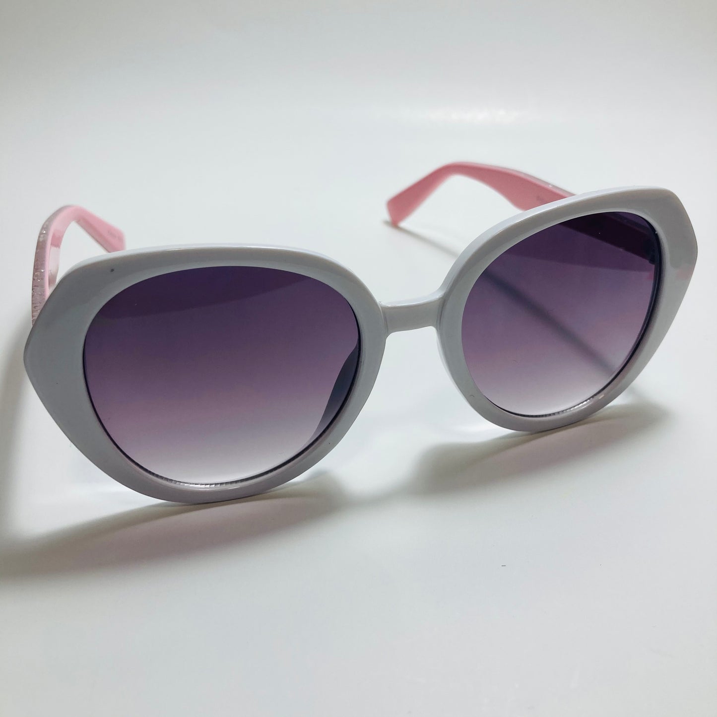 womens white pink and gray round glitter sunglasses