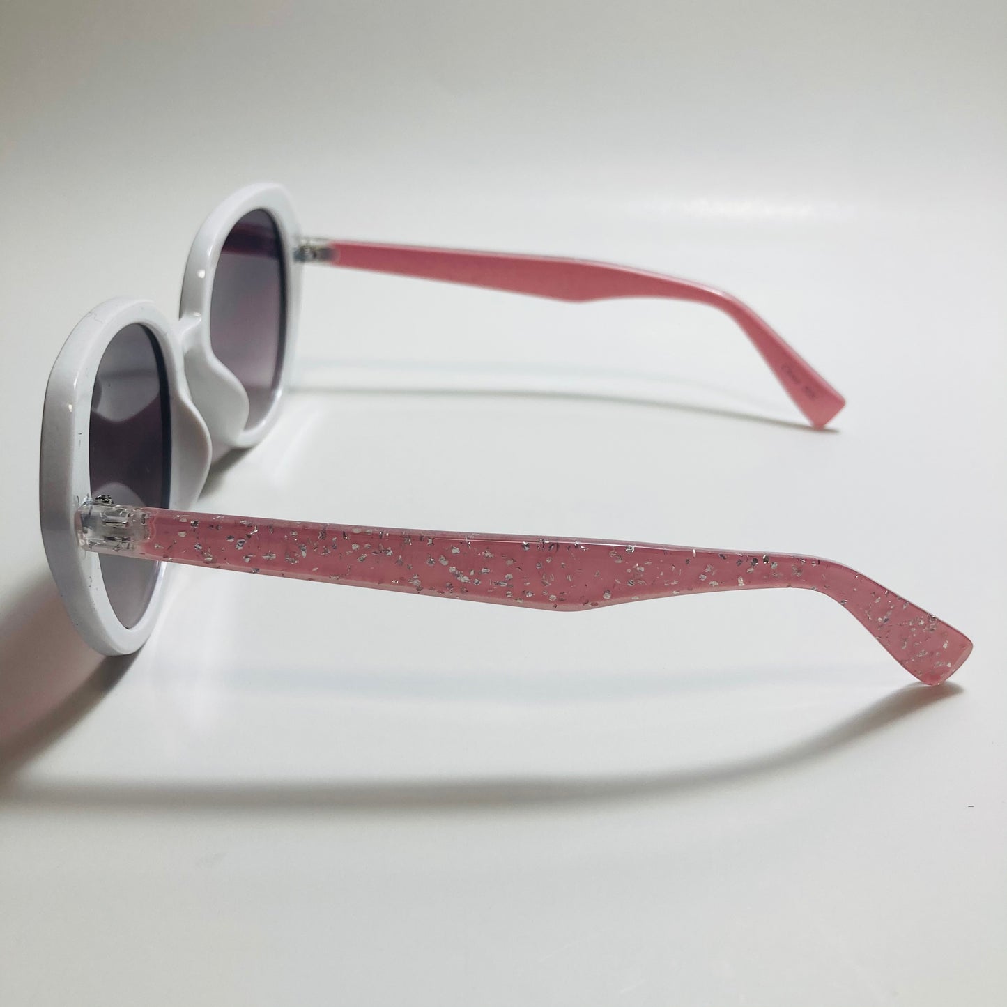 womens white pink and gray round glitter sunglasses