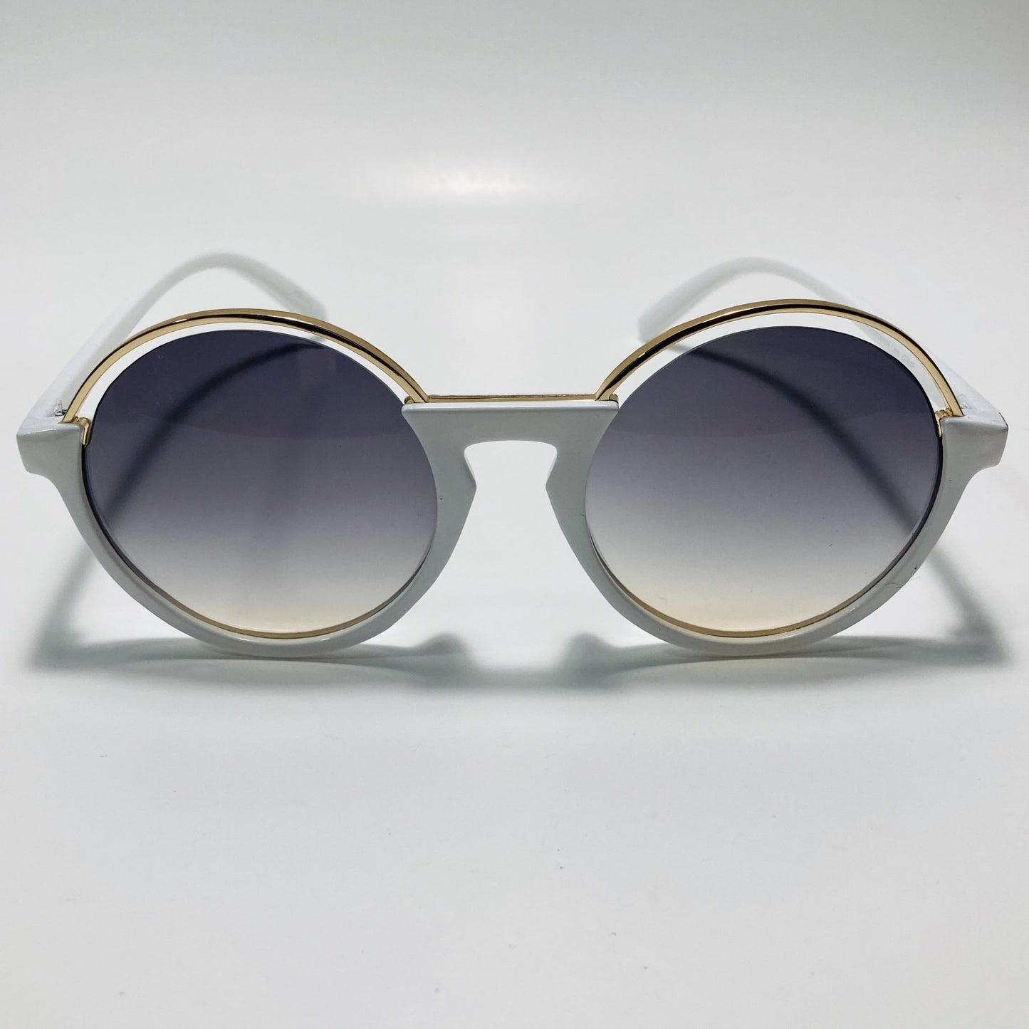 womens white and gray round sunglasses